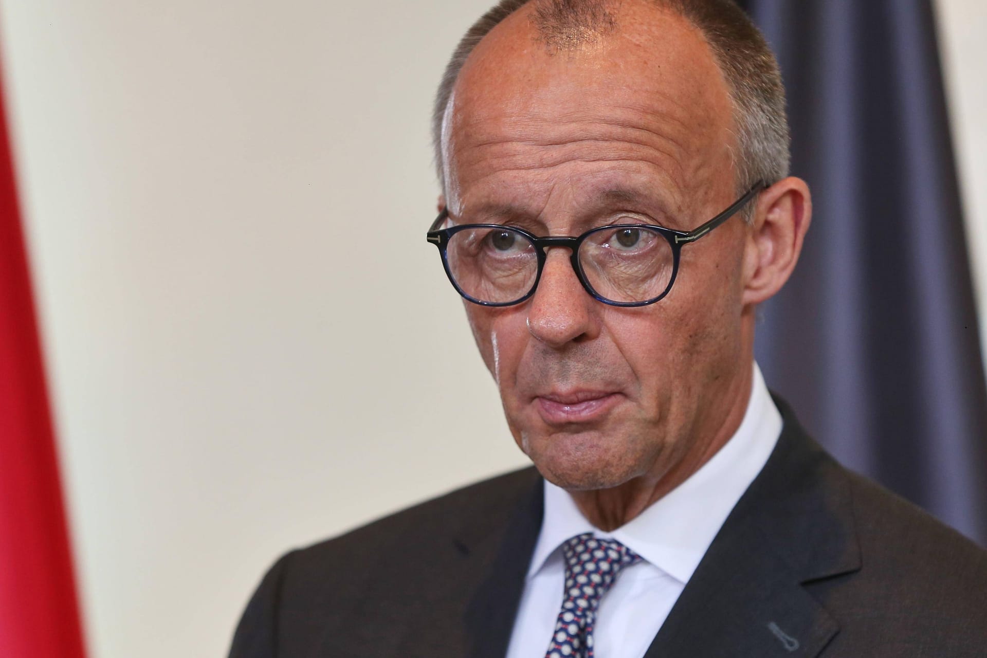 Bundeskanzler Friedrich Merz (CDU) sieht sich derzeit mit wenig erfreulichen Umfragewerten konfrontiert.