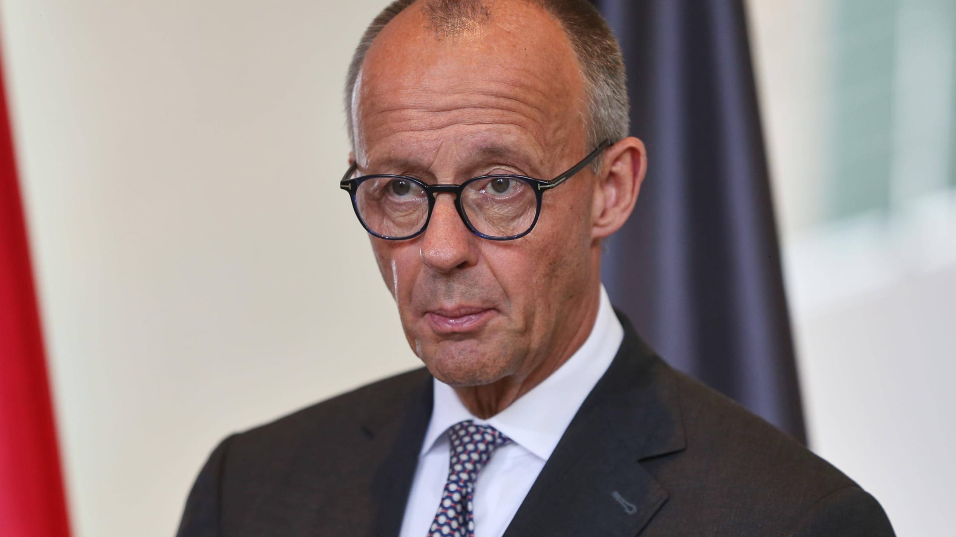 Bundeskanzler Friedrich Merz (CDU) sieht sich derzeit mit wenig erfreulichen Umfragewerten konfrontiert.