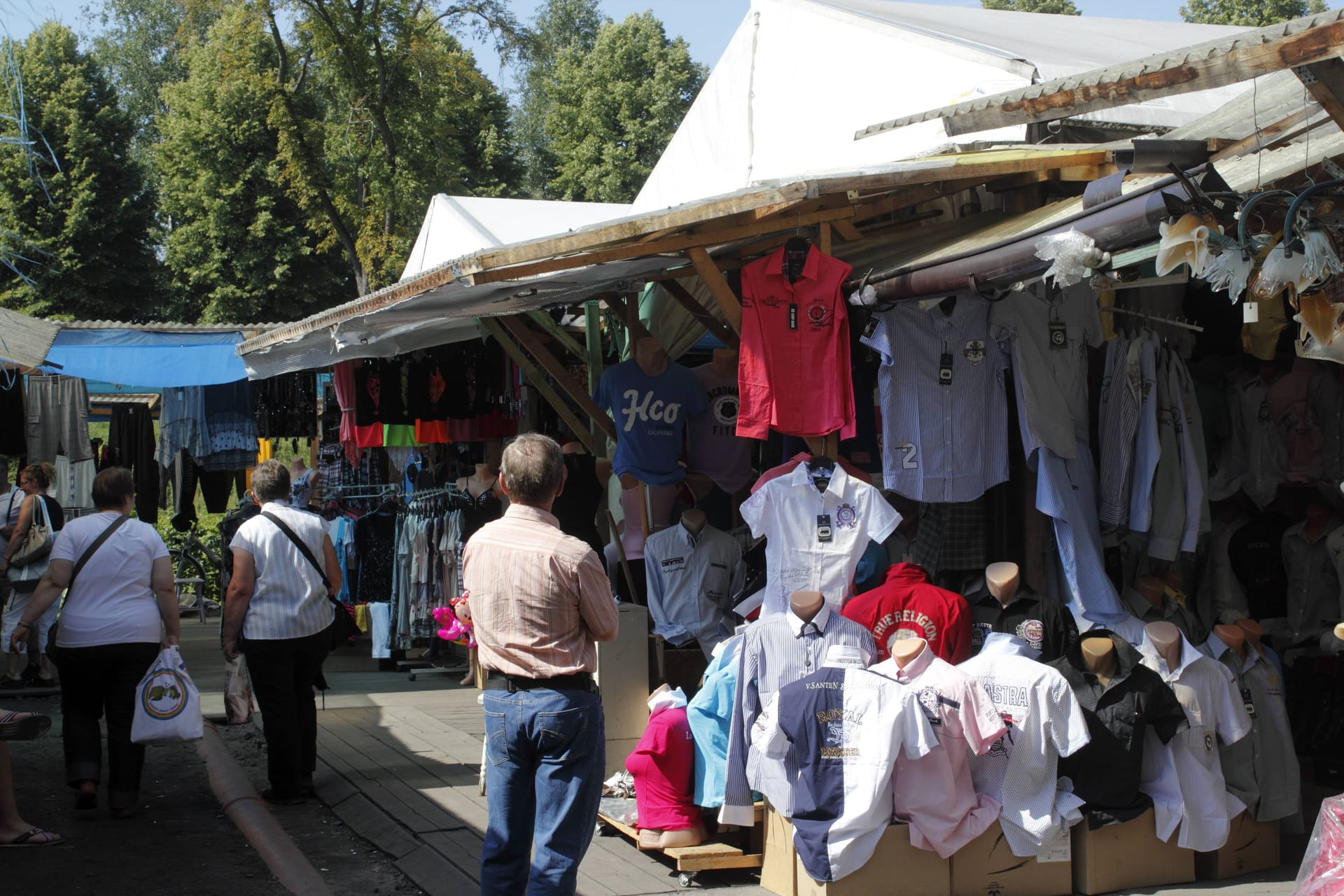 Der Polenmarkt in Slubice: Standinhaber klagen über ausbleibende Kunden.