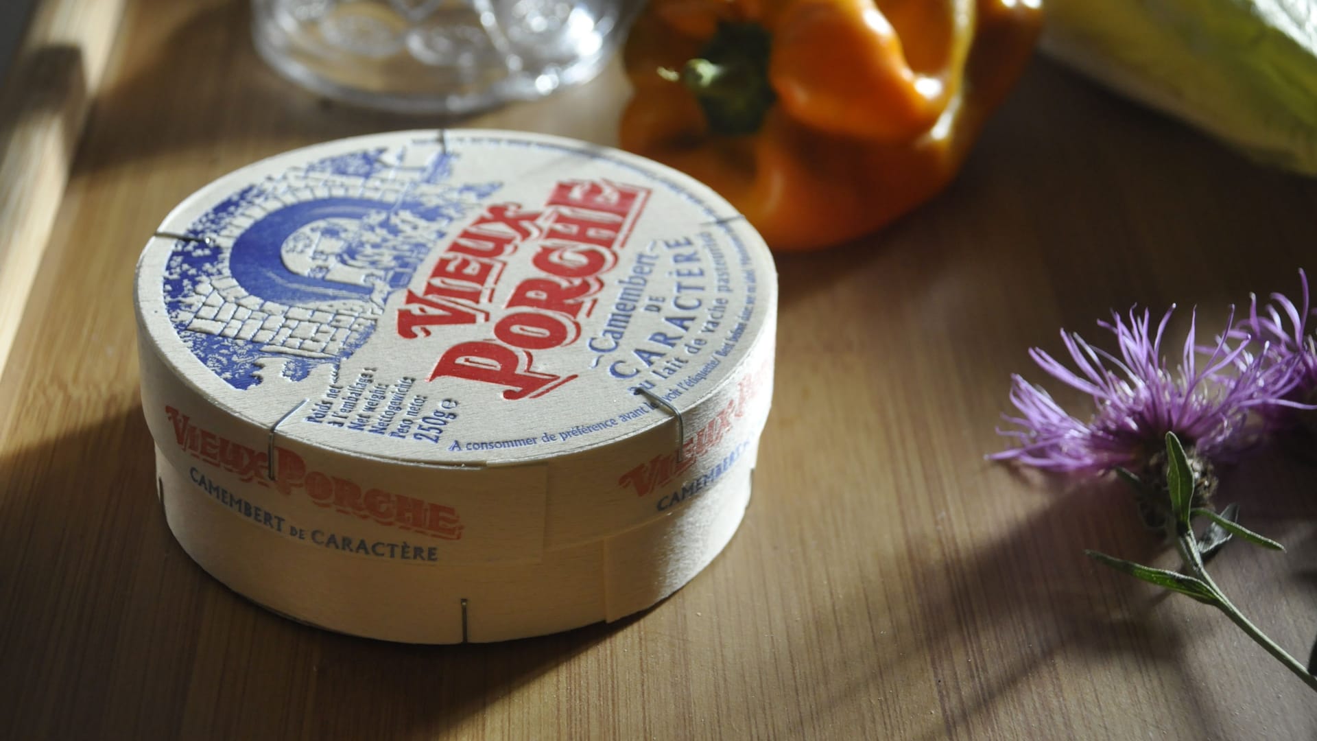Listerien-Alarm: Der zurückgerufene Camembert könnte gesundheitlich riskant sein.