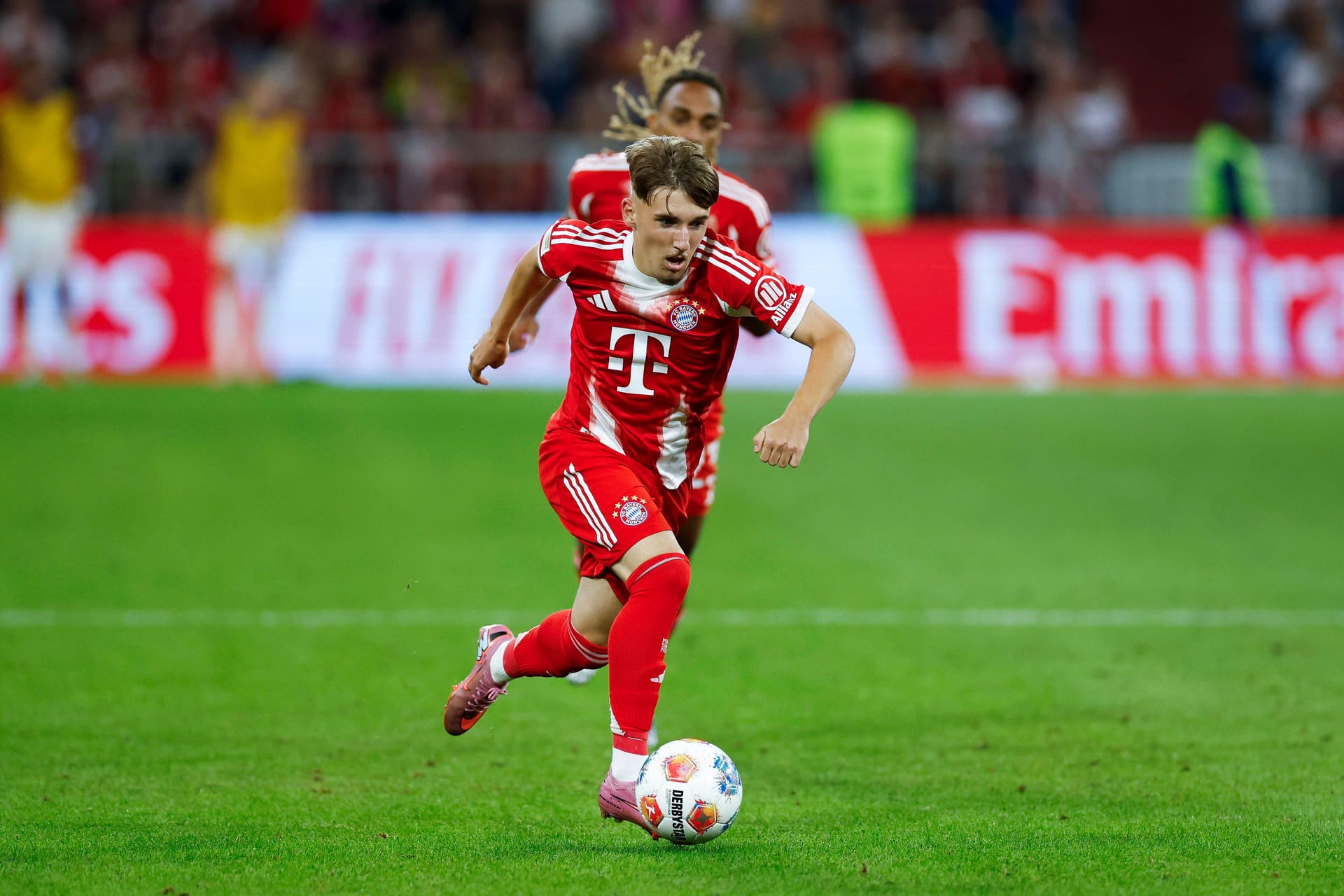 Lennart Karl (ab 69.): Sehr bemüht und umtriebig, konnte sich fast mit einem späten Tor belohnen, scheiterte aber an Gulácsi (90. +2). Note 2