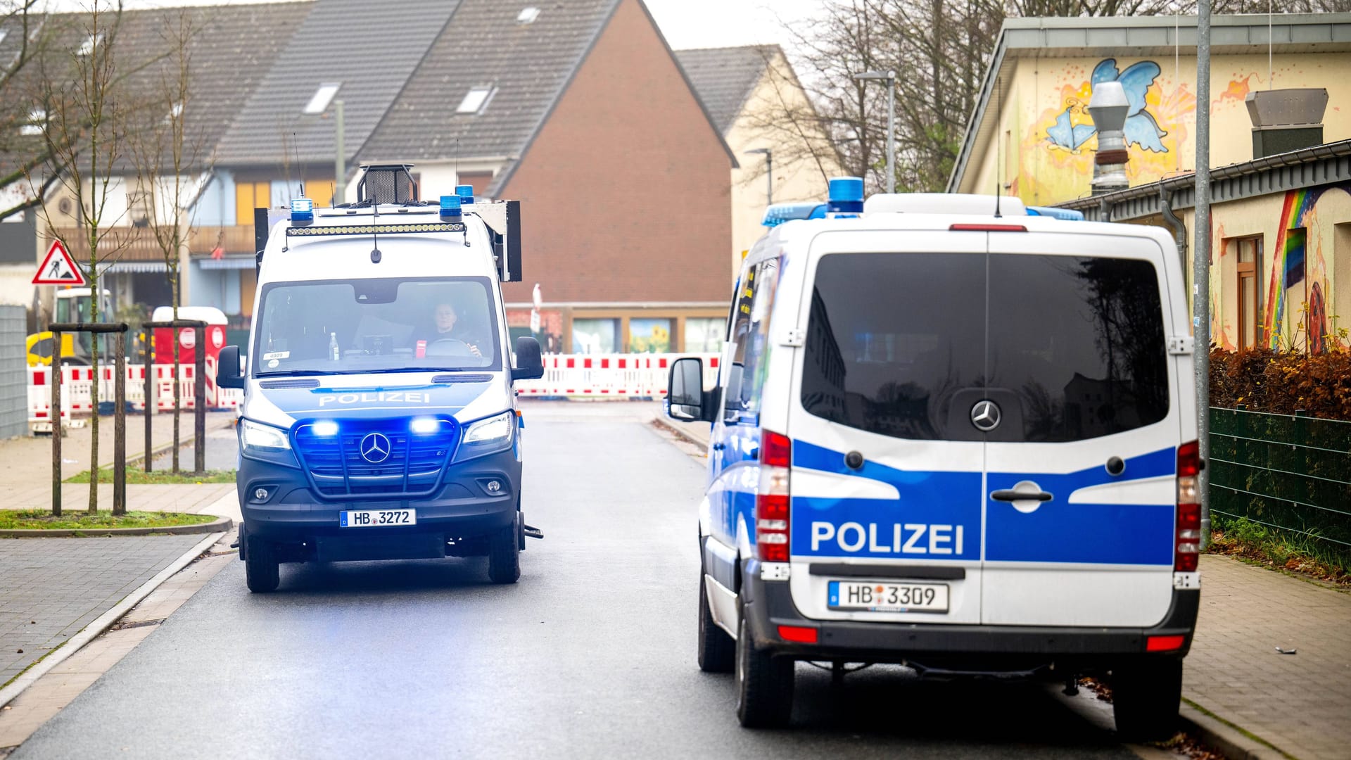 Polizei in Bremen im Einsatz (Symbolfoto): Ein 55-Jähriger kam nach einer Auseinandersetzung in Untersuchungshaft.