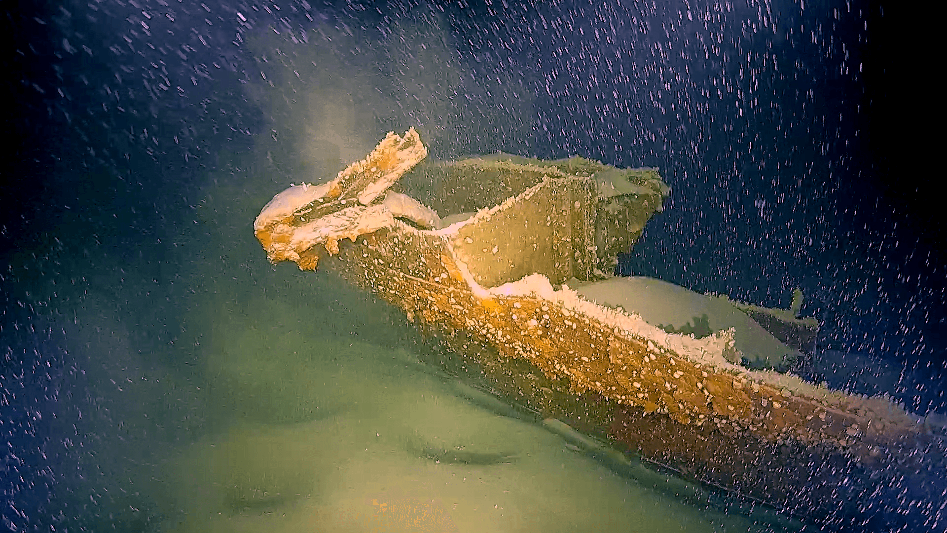 Heck des Rumpfes der SD Friedrichshafen II am Grund des Bodensees: Mehr als 30 Wracks haben die Forscher entdeckt.