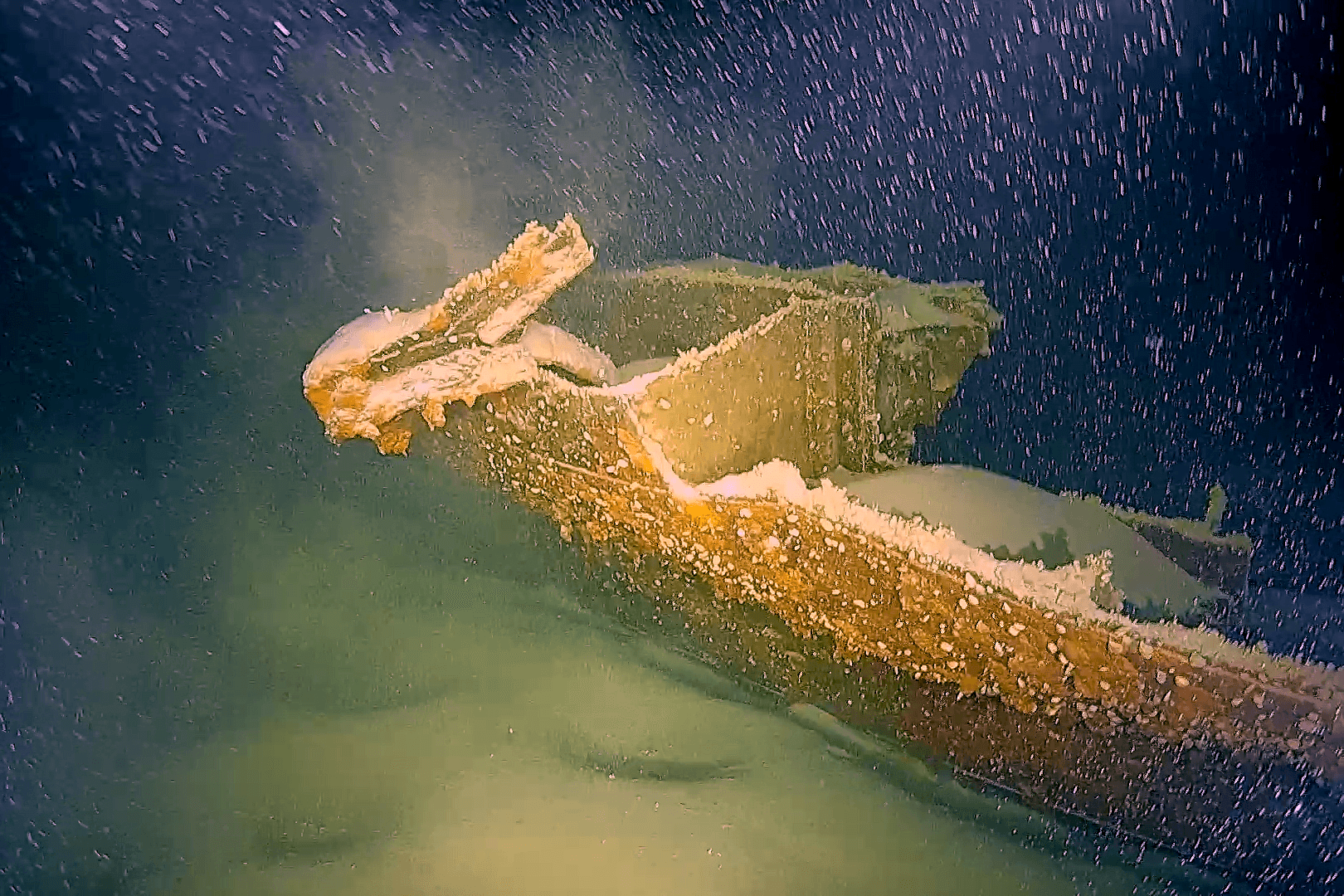 Heck des Rumpfes der SD Friedrichshafen II am Grund des Bodensees: Mehr als 30 Wracks haben die Forscher entdeckt.