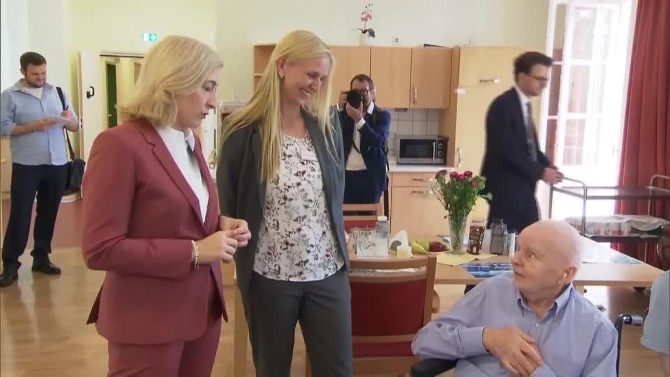 PFLEGE-GESETZE/ PFLEGE-GESETZE/