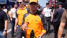 McLaren-Duo gibt auch im Ungarn-Training das Tempo vor