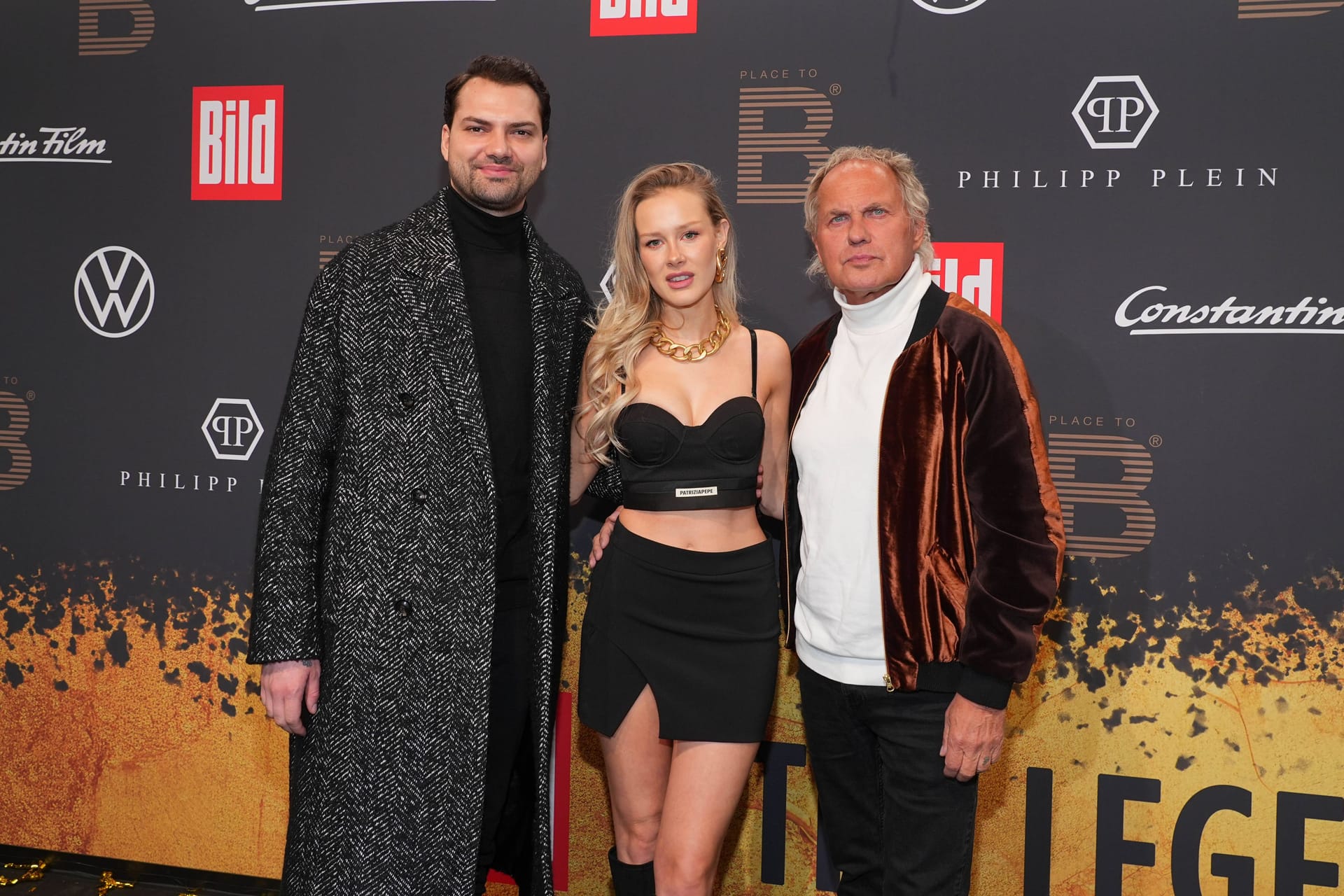 Jimi Blue Ochsenknecht mit seiner damaligen Freundin Laura-Marie Geissler und seinem Vater Uwe Ochsenknecht: Das Foto wurde 2024 aufgenommen.