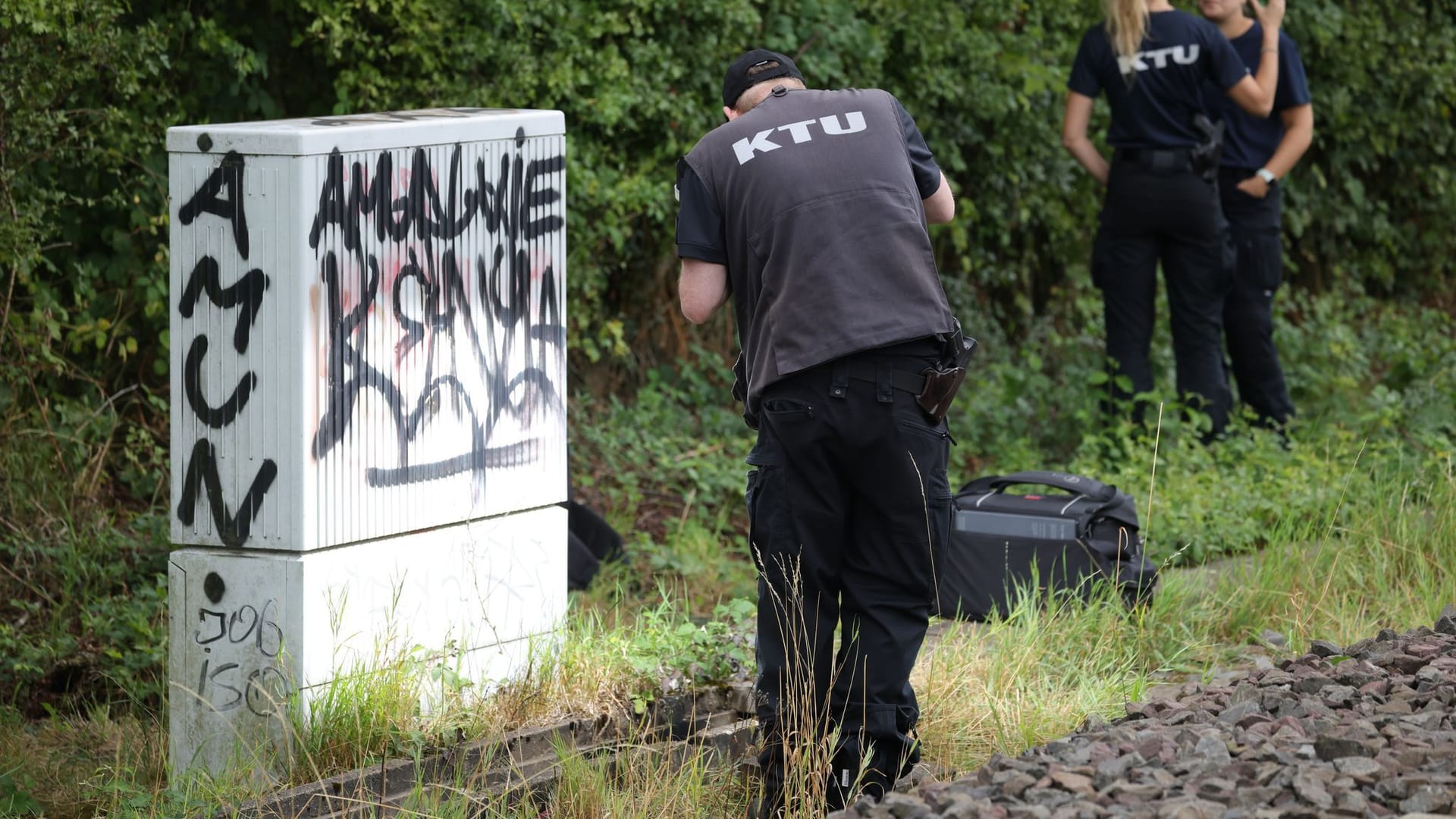 Weiterer Brandanschlag auf wichtige Bahnstrecke - Düsseldorf