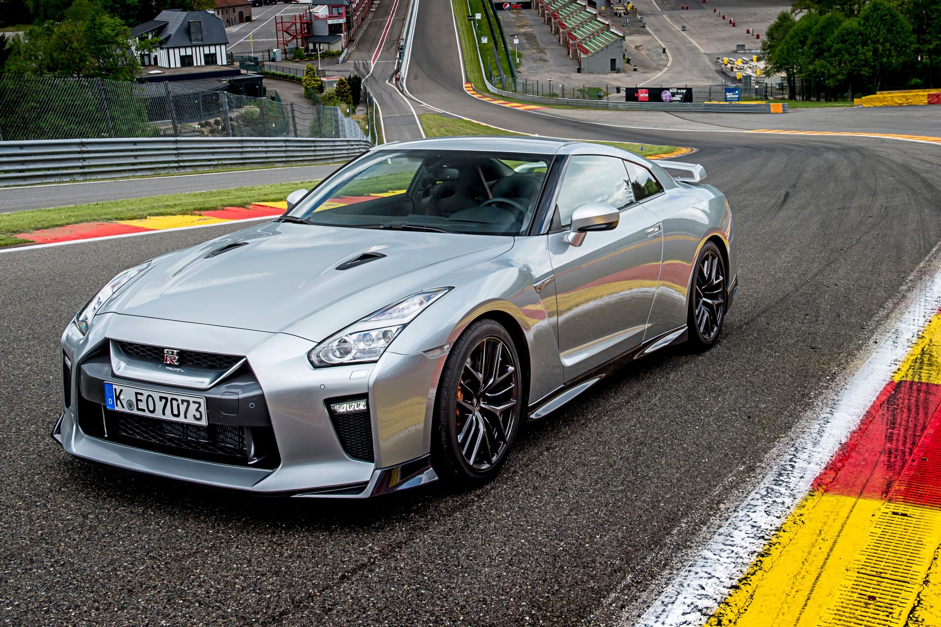 Nissan GT-R R35: Der Sportwagen wurde mehr als 48.000 Mal verkauft, davon rund 1.800 Exemplare in Deutschland.