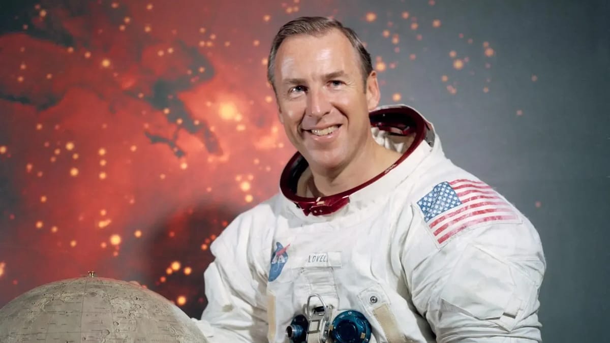 Jim Lovell: Apollo-13-Astronaut stirbt im Alter von 97 Jahren