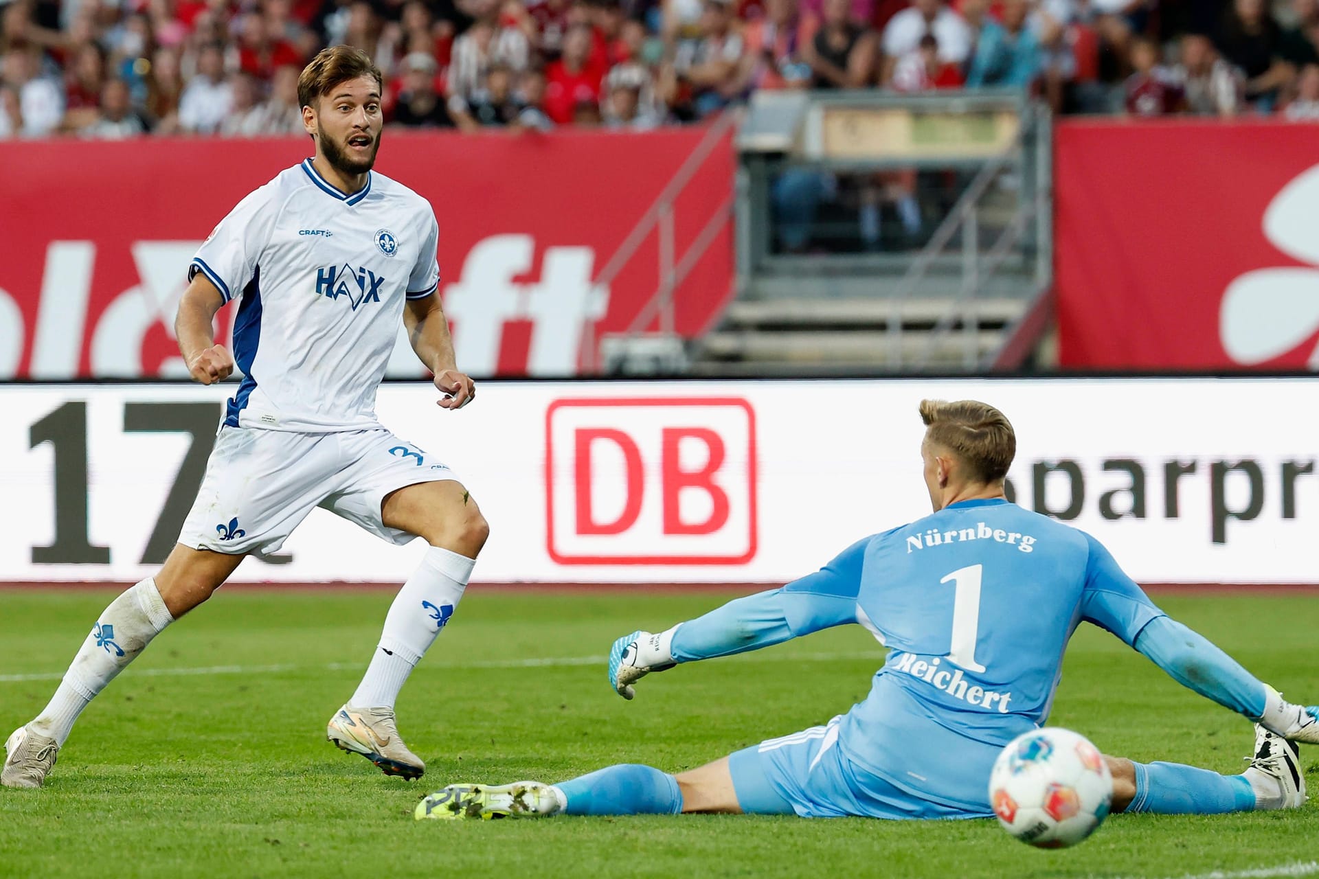 Matchwinner: Killian Corredor (li.) trifft zum 1:0-Sieg in Nürnberg. Matchwinner: Killian Corredor (li.) trifft zum 1:0-Sieg in Nürnberg.