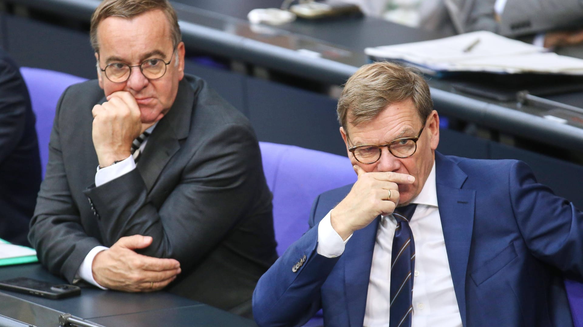 Boris Pistorius (l.) und Johann Wadephul liegen politisch überkreuz.