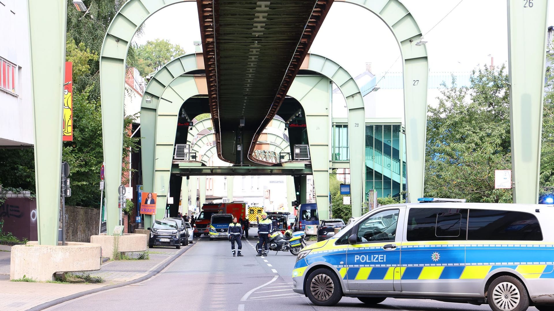 Nach Messer-Angriff auf Passanten bleibt Motiv weiter unklar