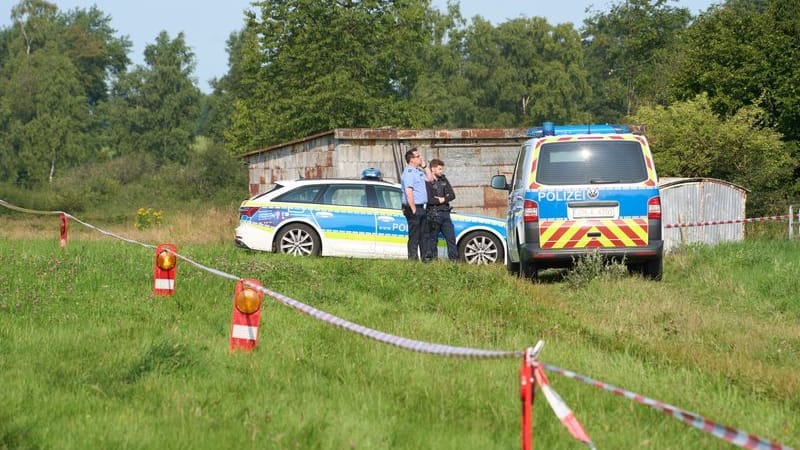 Der Fundort der Leiche von Alexander M.: Die Polizei hat das Gebiet abgesperrt.