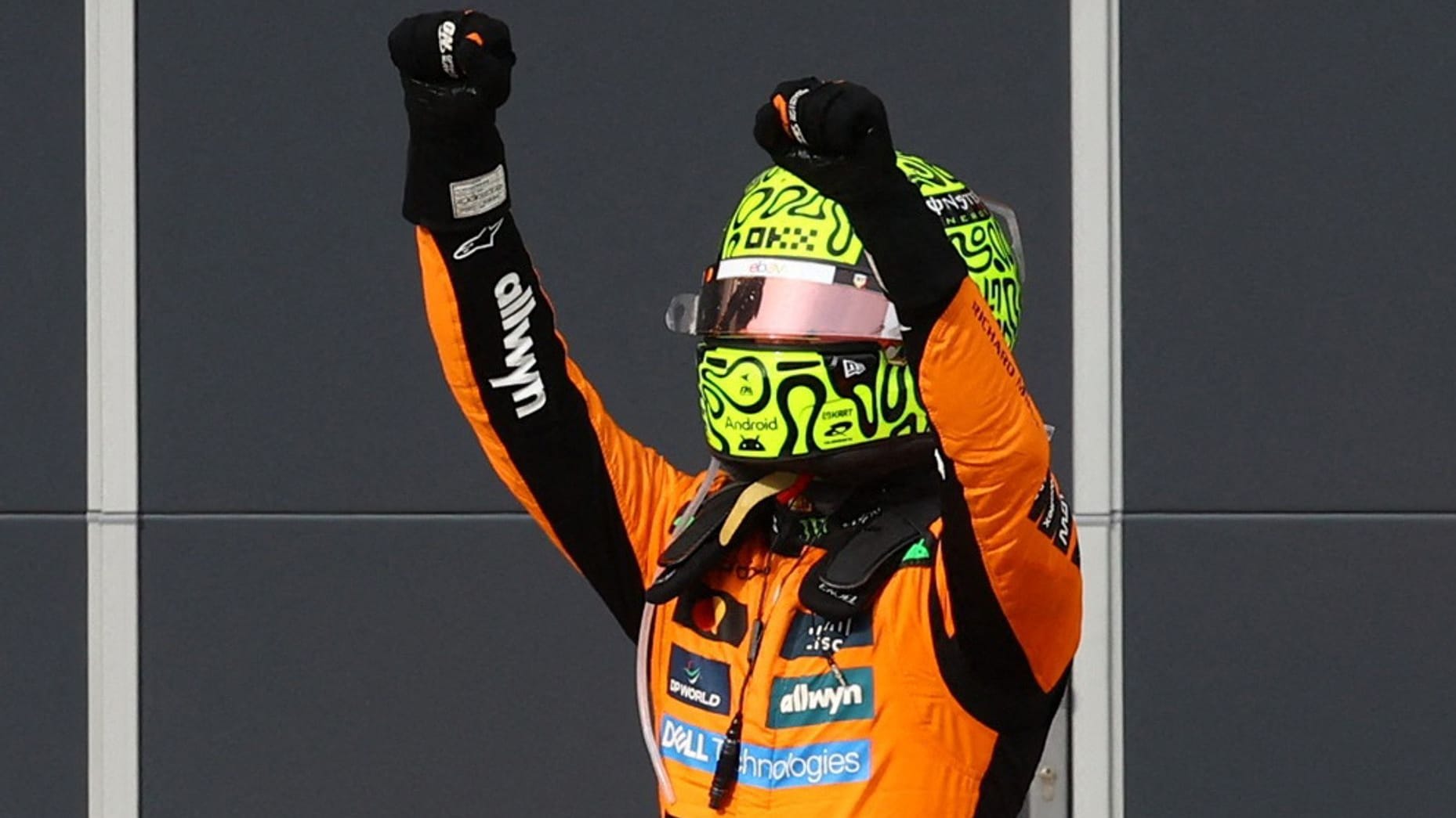 Fünfter Saisonsieg: Lando Norris feiert seinen Erfolg in Ungarn.
