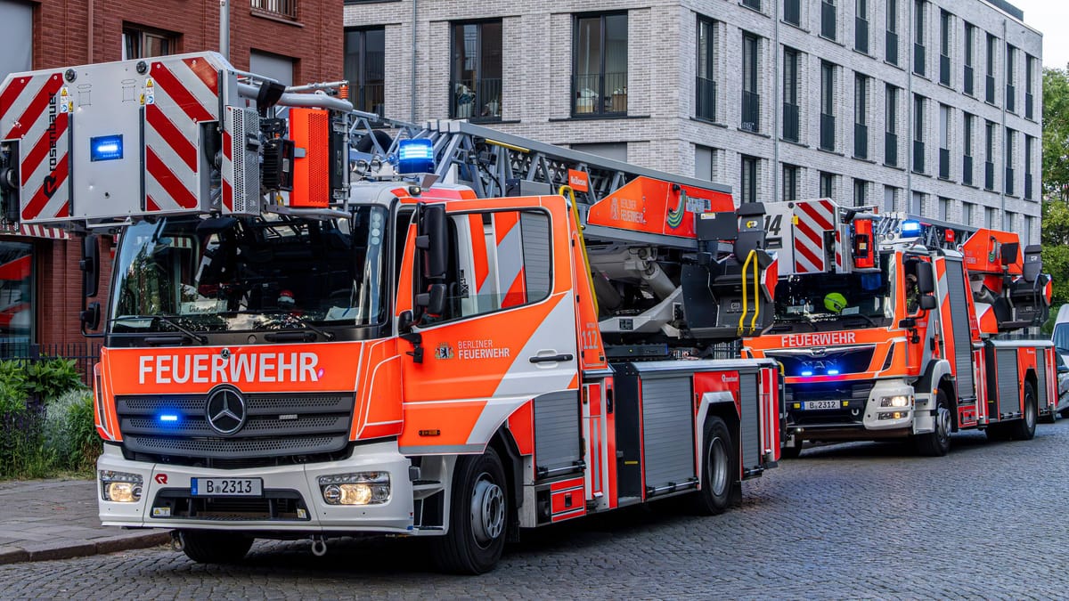 Evakuierung in Berlin-Mitte: Fünfstöckiges Haus akut einsturzgefährdet