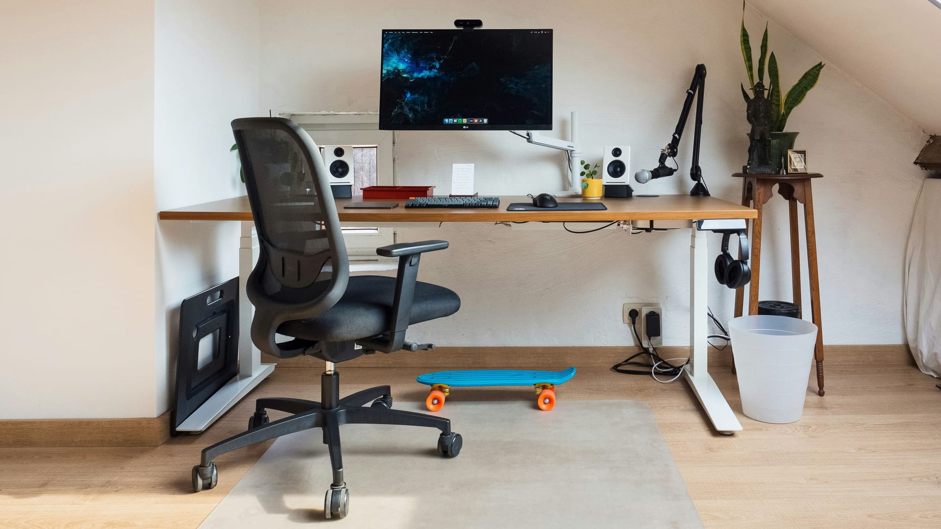 Bei Otto ist ein ergonomischer Bürostuhl in verschiedenen Farben im Angebot. (Symbolbild).