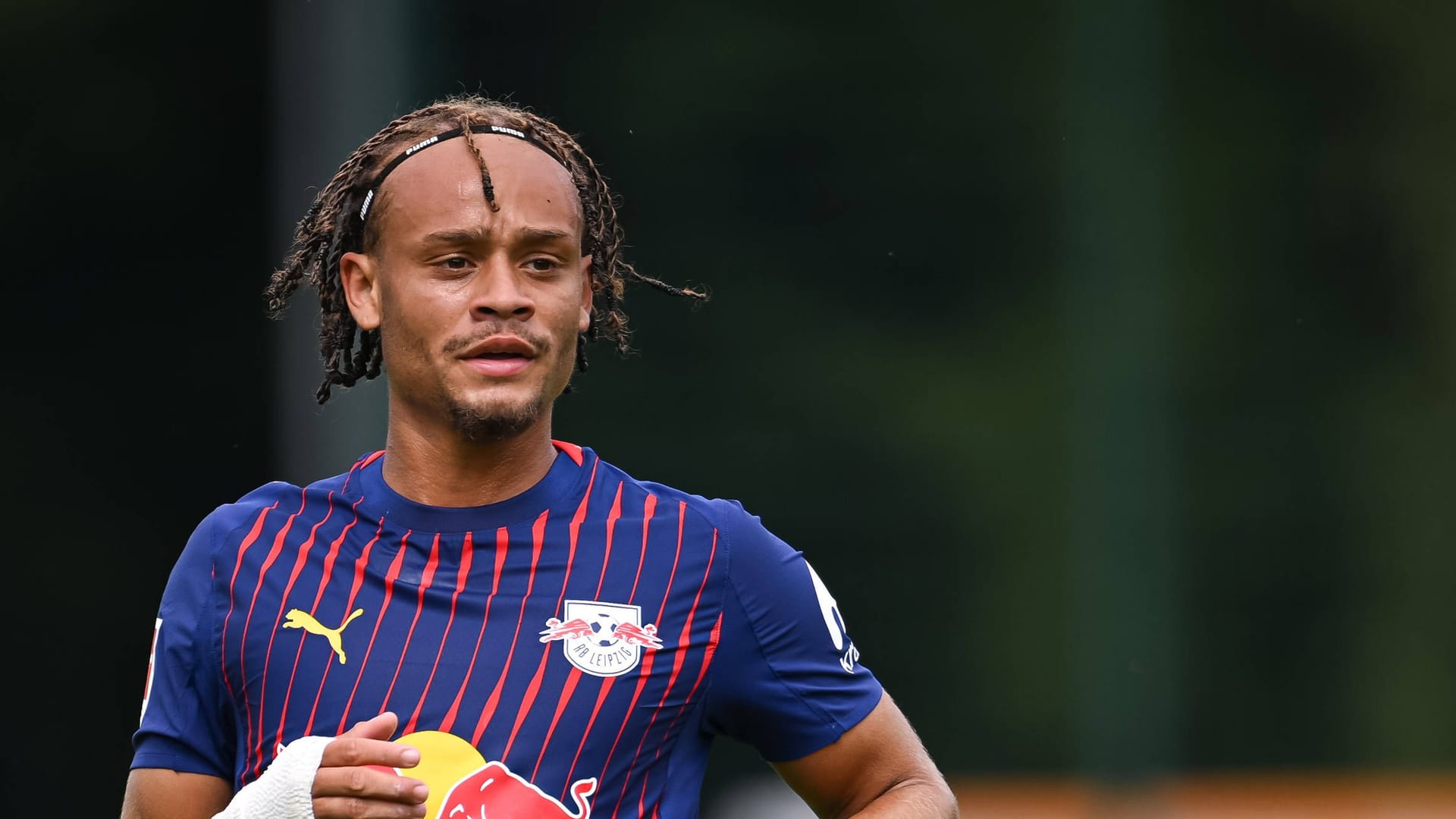 Xavi Simons: Er wurde in der Jugend des FC Barcelona und bei PSG ausgebildet.