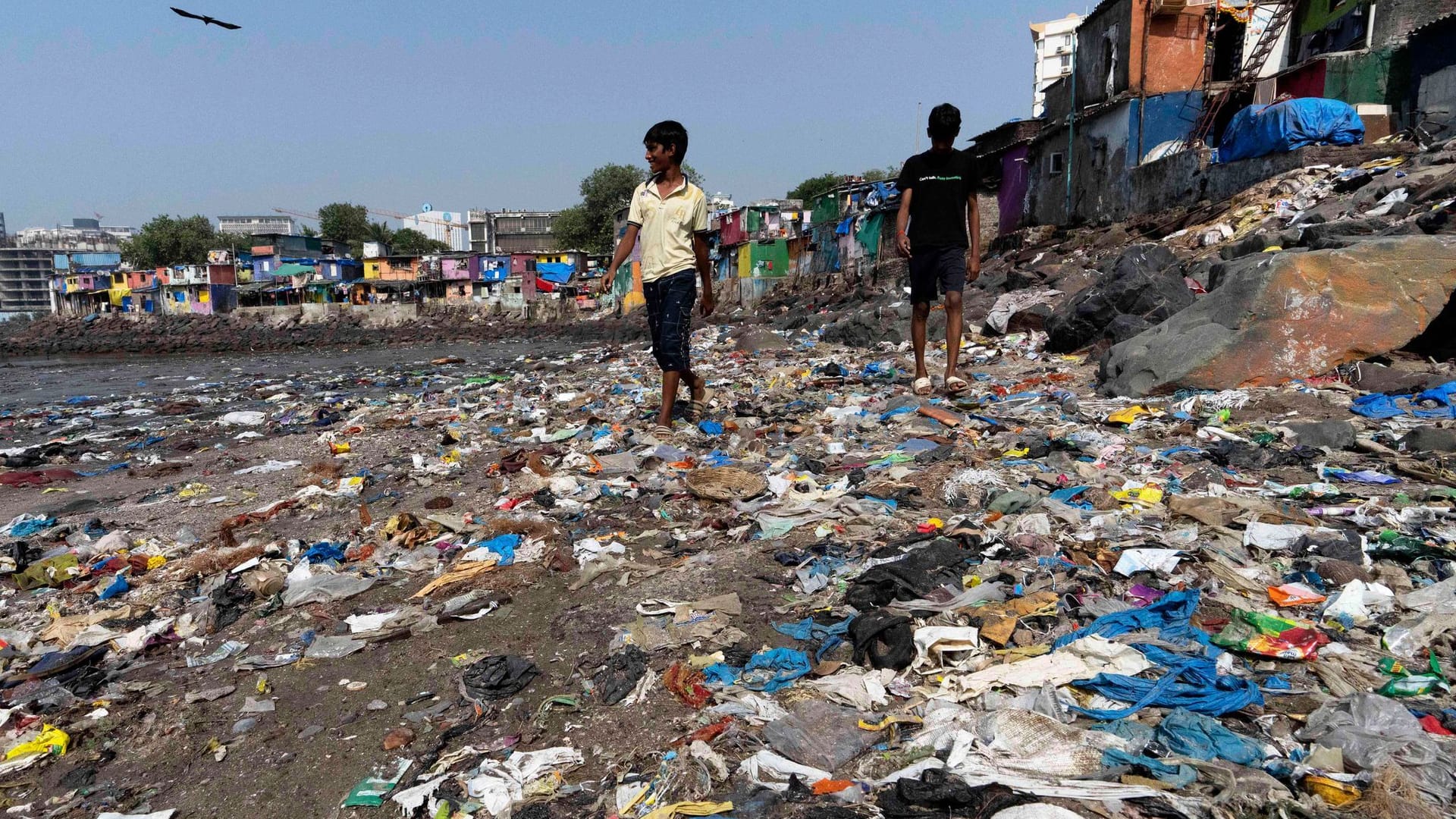 Verhandlungen über globalen Vertrag gegen Plastikverschmutzung