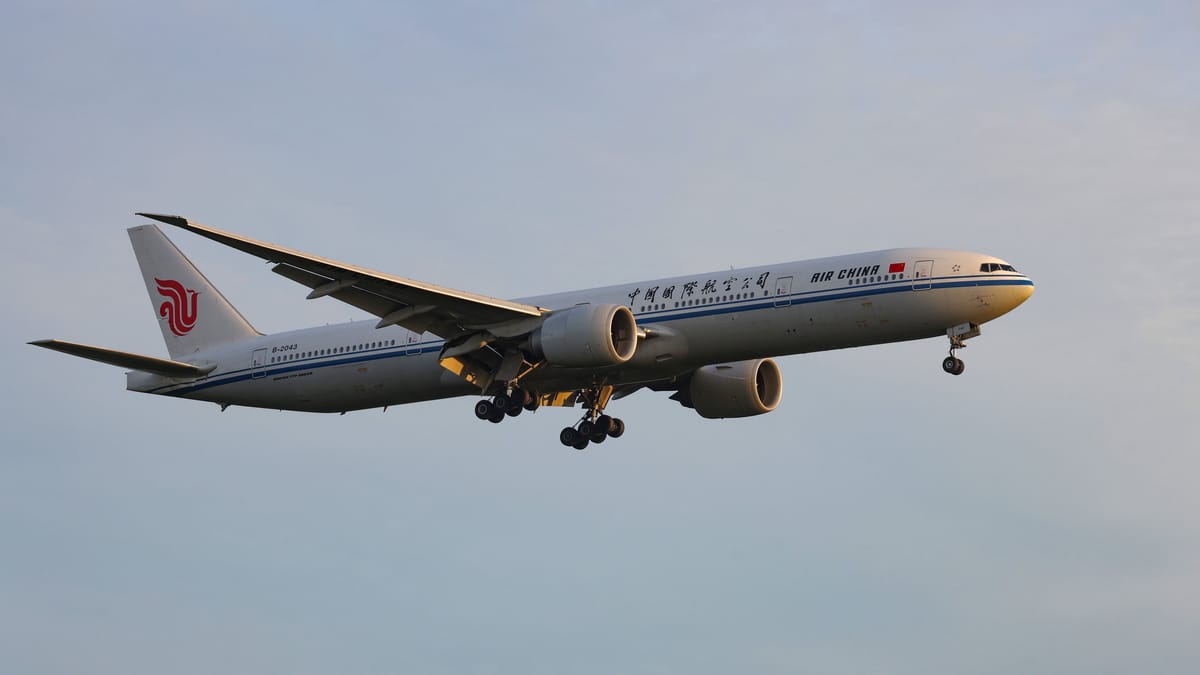 Flughafen Heathrow: Flugzeug nach Peking muss plötzlich in Sibirien runter