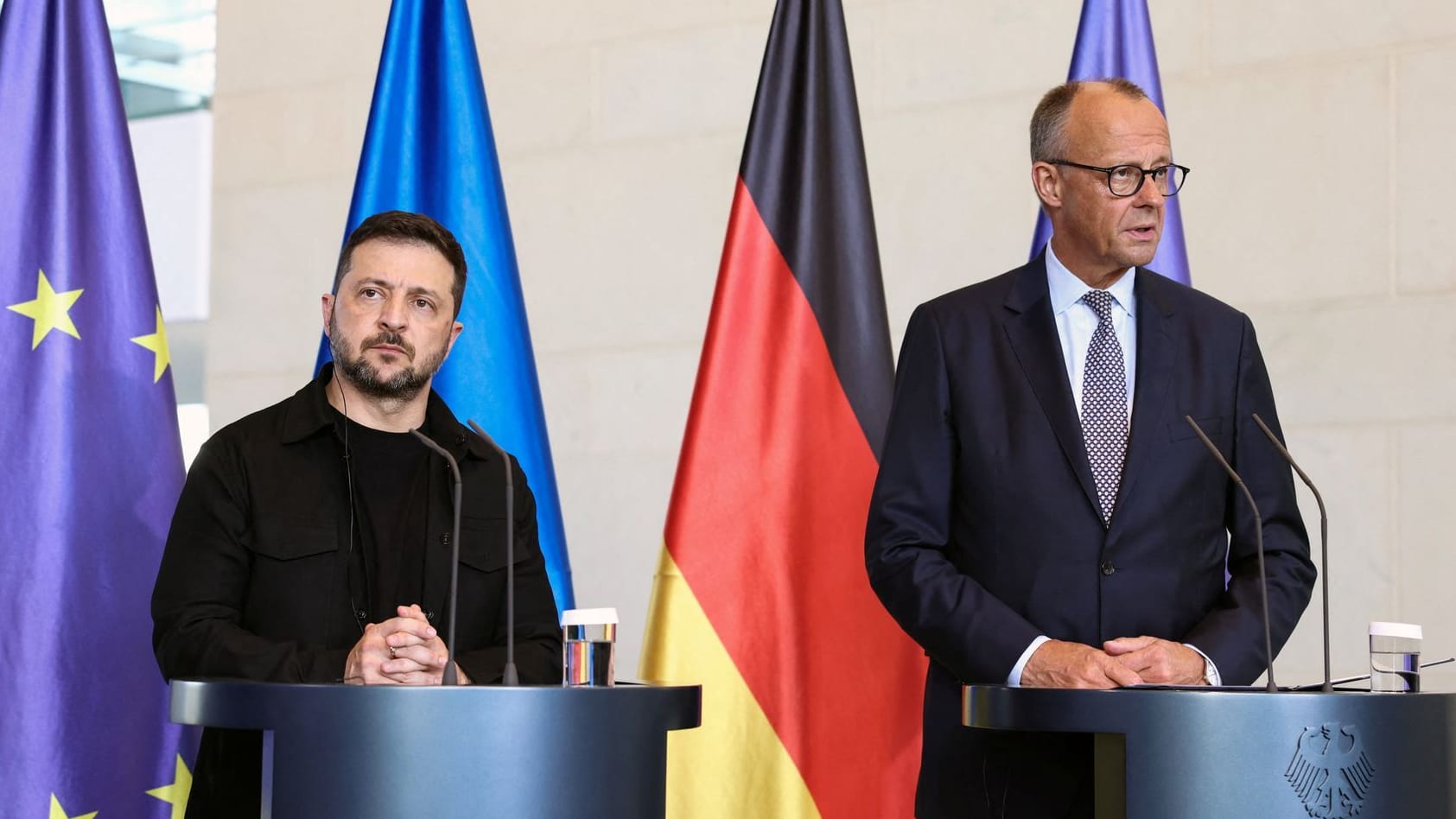 Wolodymyr Selenskyj und Friedrich Merz (CDU): Der ukrainische Präsident war für die Videokonferenz mit Donald Trump nach Berlin gereist. (Archivfoto)