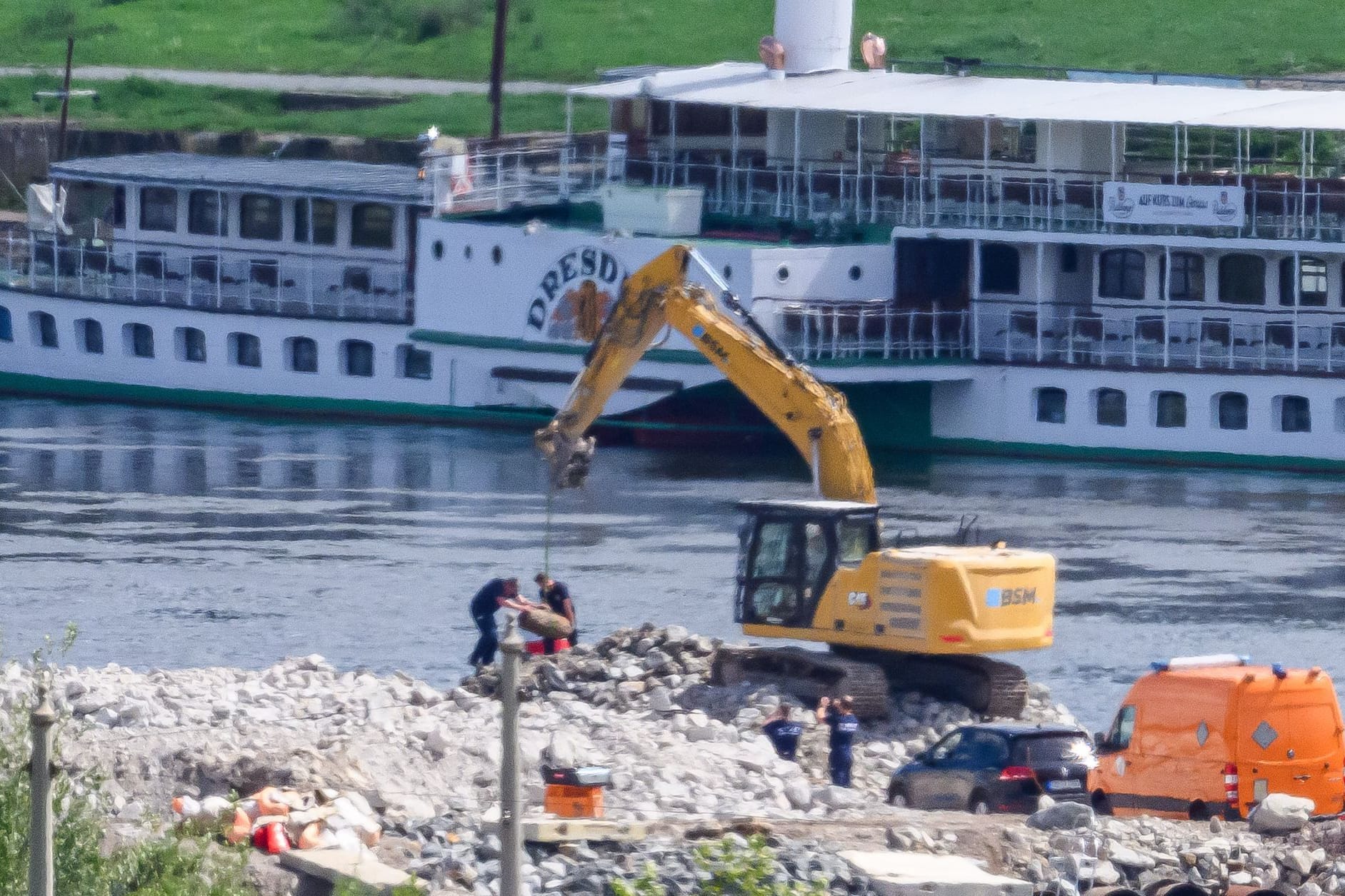 Geplante Entschärfung einer Bombe an der Carolabrücke