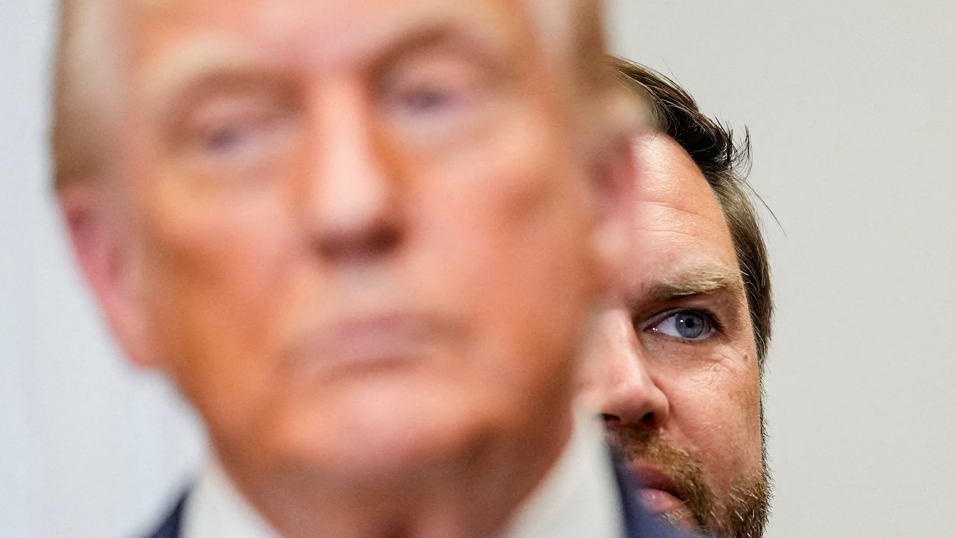 Trump und sein Vize J.D. Vance bei einer Veranstaltung im Weißen Haus.