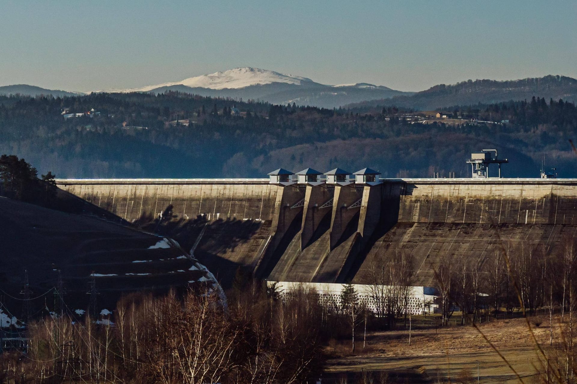 Das Wasserkraftwerk Solina an der polnischen Grenze zur Ukraine: Polens Geheimdienste haben einen Anschlag auf die Wasserversorgung einer Großstadt verhindert.
