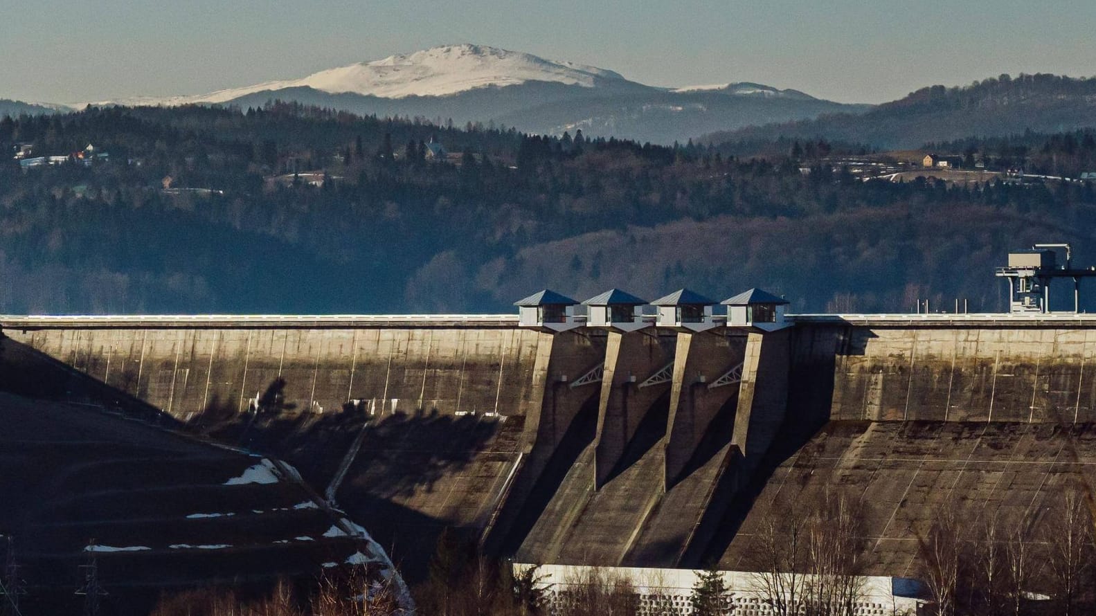 Das Wasserkraftwerk Solina an der polnischen Grenze zur Ukraine: Polens Geheimdienste haben einen Anschlag auf die Wasserversorgung einer Großstadt verhindert.
