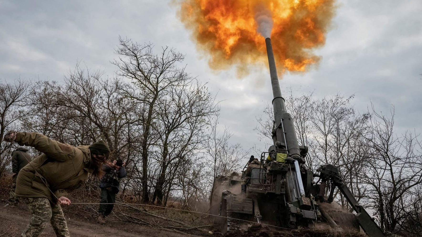 Artillerie feuert in der Region Cherson: Durch nächtlichen Beschuss starben mehrere Menschen in Cherson. Artillerie feuert in der Region Cherson: Durch nächtlichen Beschuss starben mehrere Menschen in Cherson.