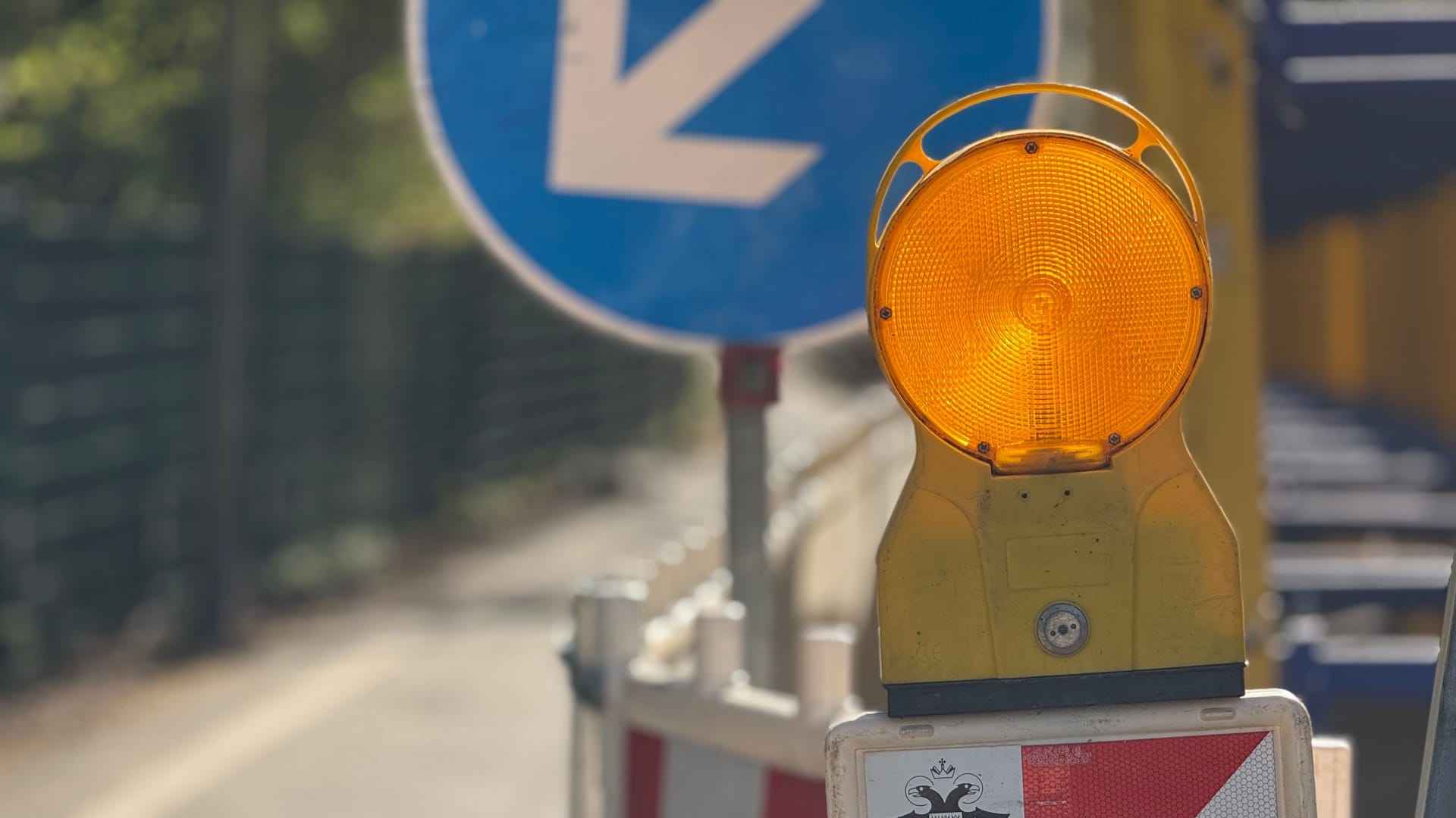 Eine Baustelle in Köln: Ab Dienstag wird die Kreuzung zwischen Sülzgürtel, Lindenthalgürtel und Zülpicher Straße teilweise gesperrt. Eine Baustelle in Köln: Ab Dienstag wird die Kreuzung zwischen Sülzgürtel, Lindenthalgürtel und Zülpicher Straße teilweise gesperrt.