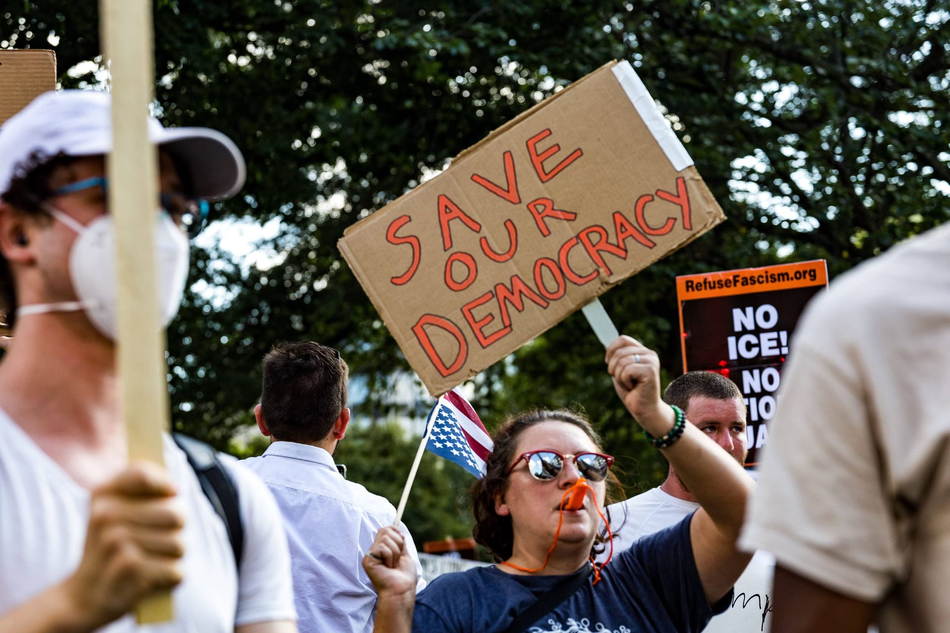 US-Bürger demonstrieren in der Hauptstadt Washington, D.C.: Gegen Trump regt sich Widerstand. US-Bürger demonstrieren in der Hauptstadt Washington, D.C.: Gegen Trump regt sich Widerstand.