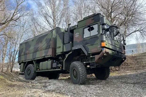 Die Bundeswehr beschafft auch ungeschützte Transportfahrzeuge. (Archivbild)