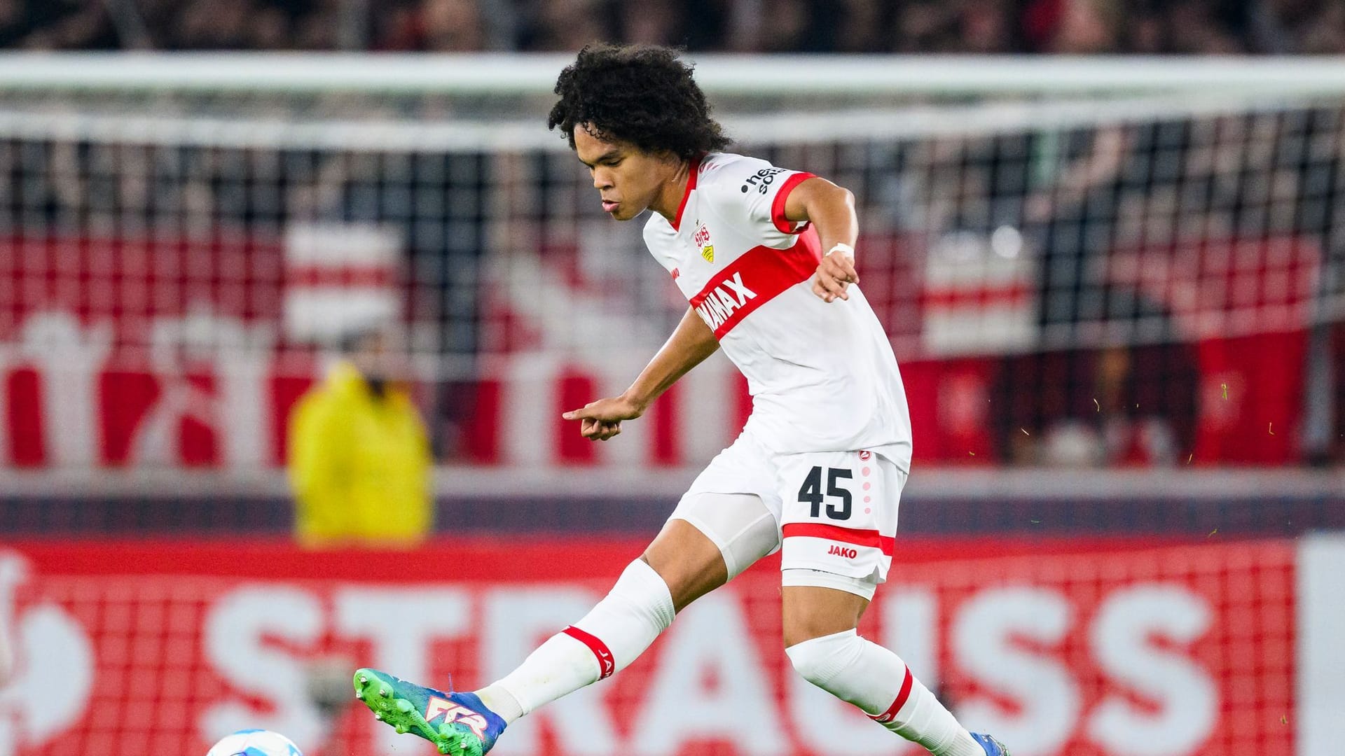 VfB Stuttgart - 1. FC Kaiserslautern VfB Stuttgart - 1. FC Kaiserslautern