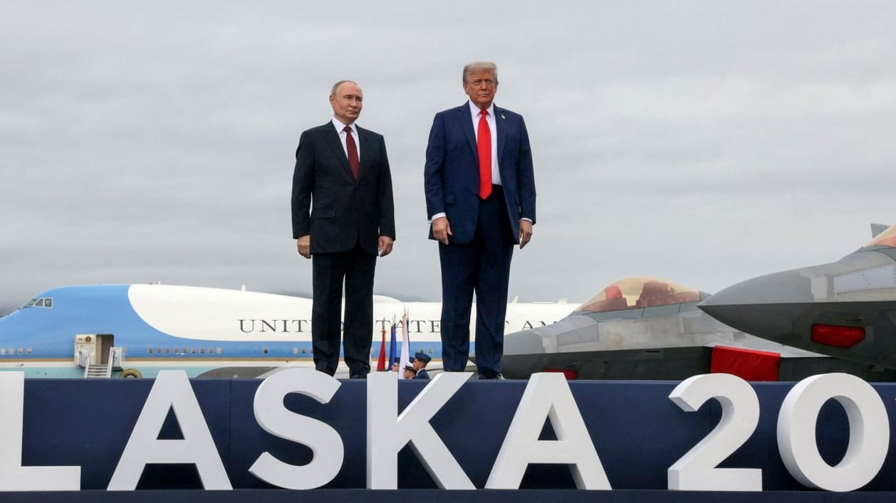 Wladimir Putin und Donald Trump beim Gipfel in Alaska.