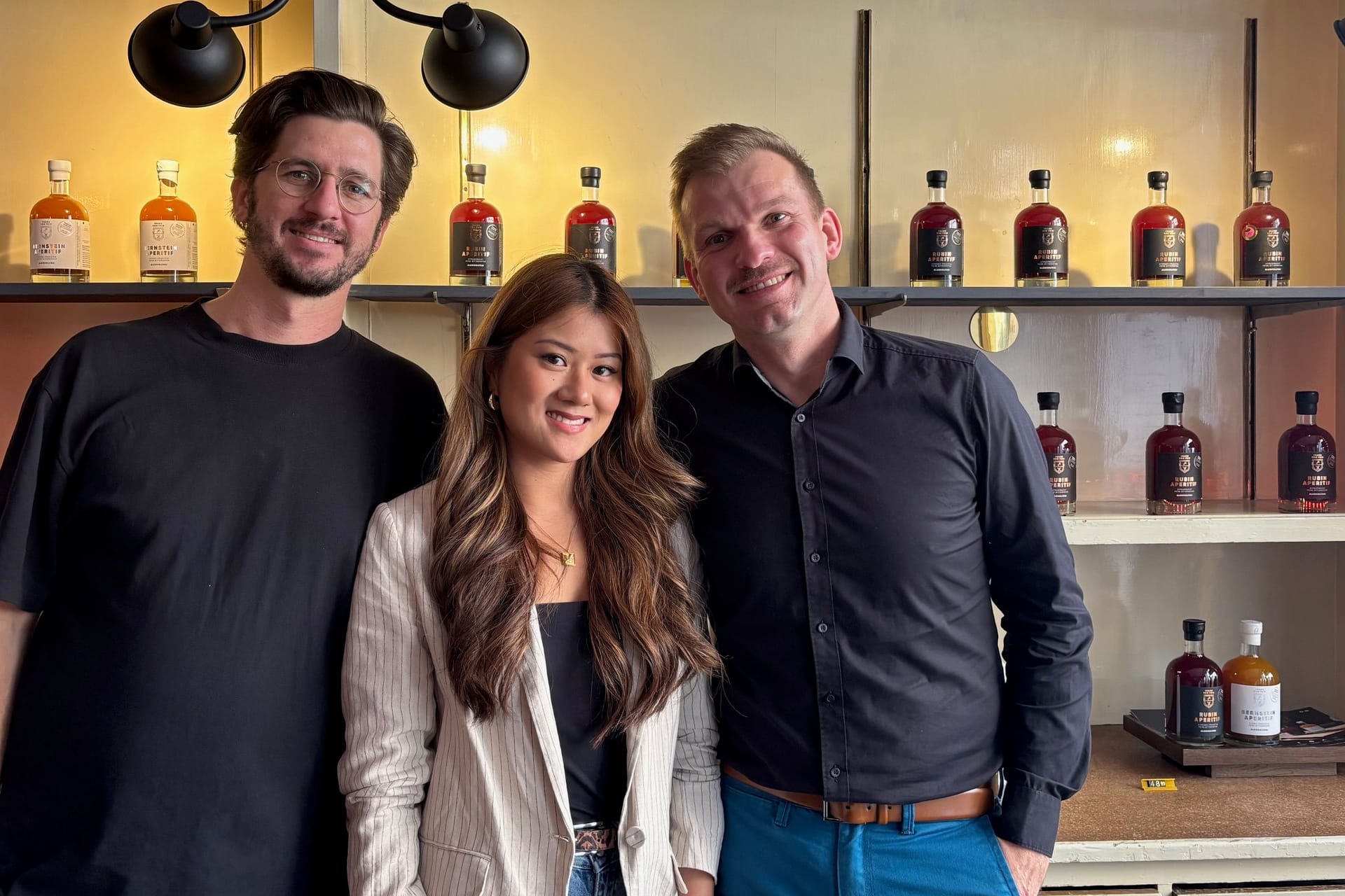 Drei der vier Teammitglieder beim Tasting im Franz vom Fein: Christian Hiery (l.), Han Luu und Alex Gottschalk wollen das alkoholfreie Festival jährlich stattfinden lassen. Drei der vier Teammitglieder beim Tasting im Franz vom Fein: Christian Hiery (l.), Han Luu und Alex Gottschalk wollen das alkoholfreie Festival jährlich stattfinden lassen.