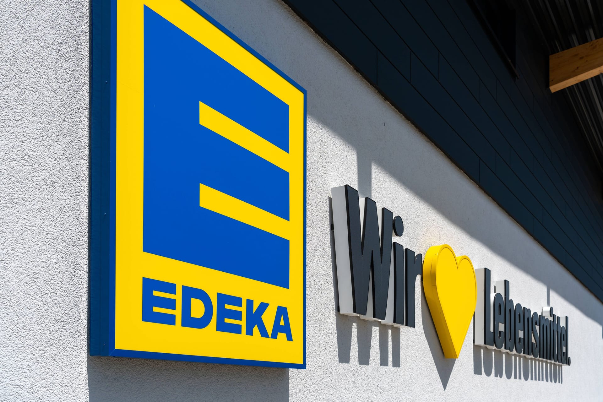 Schon wieder im Kaffeekrieg: JDE stoppt den Nachschub an Edeka.