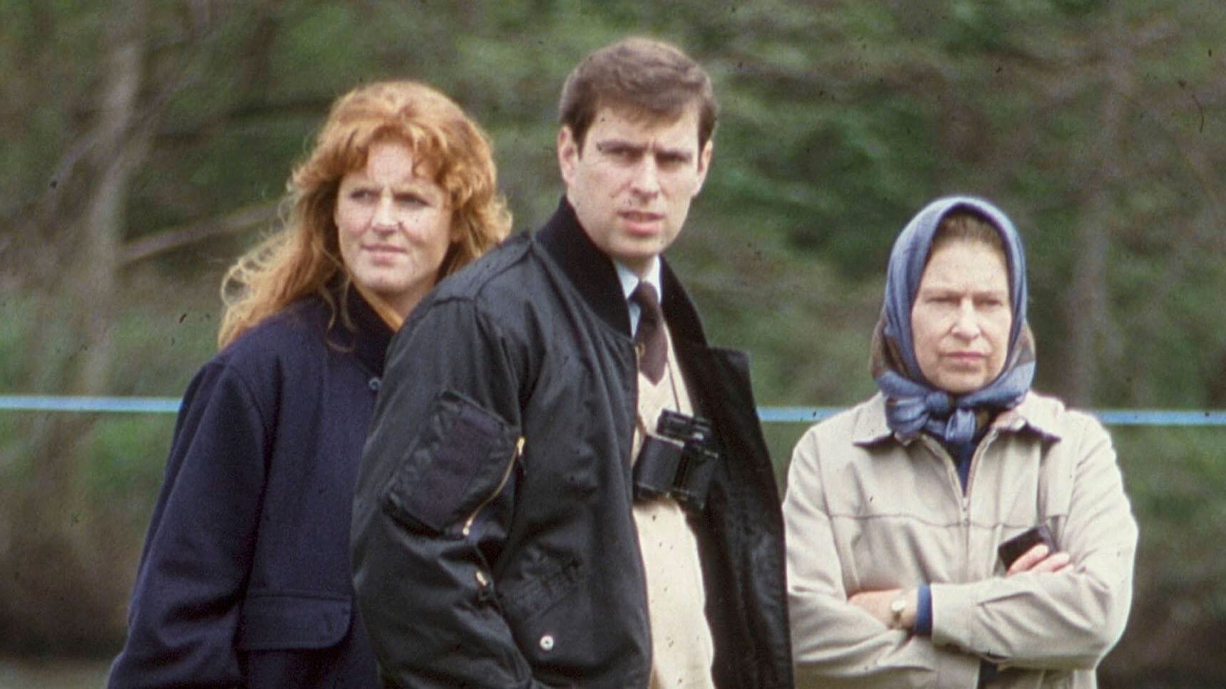 März 1986: Sarah Ferguson, Prinz Andrew und Queen Elizabeth II.