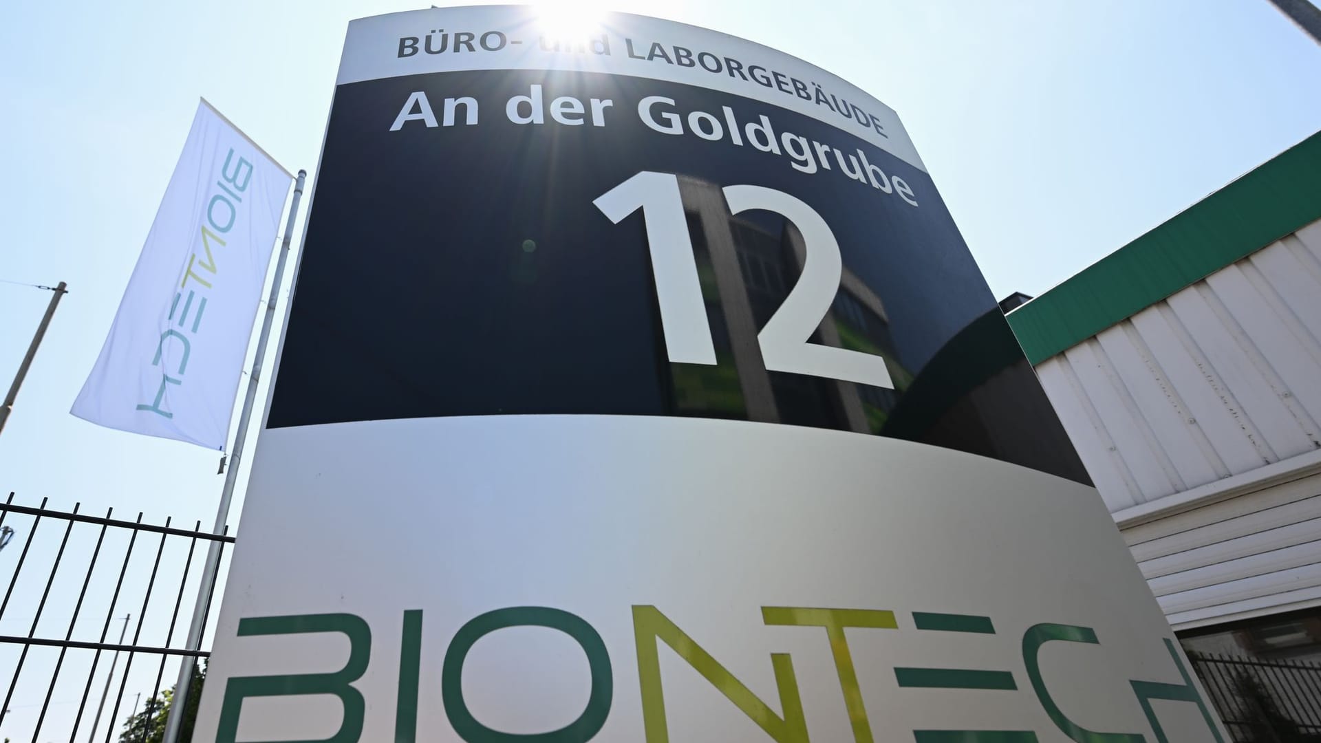 Biontech will deutschen Konkurrenten Curevac übernehmen