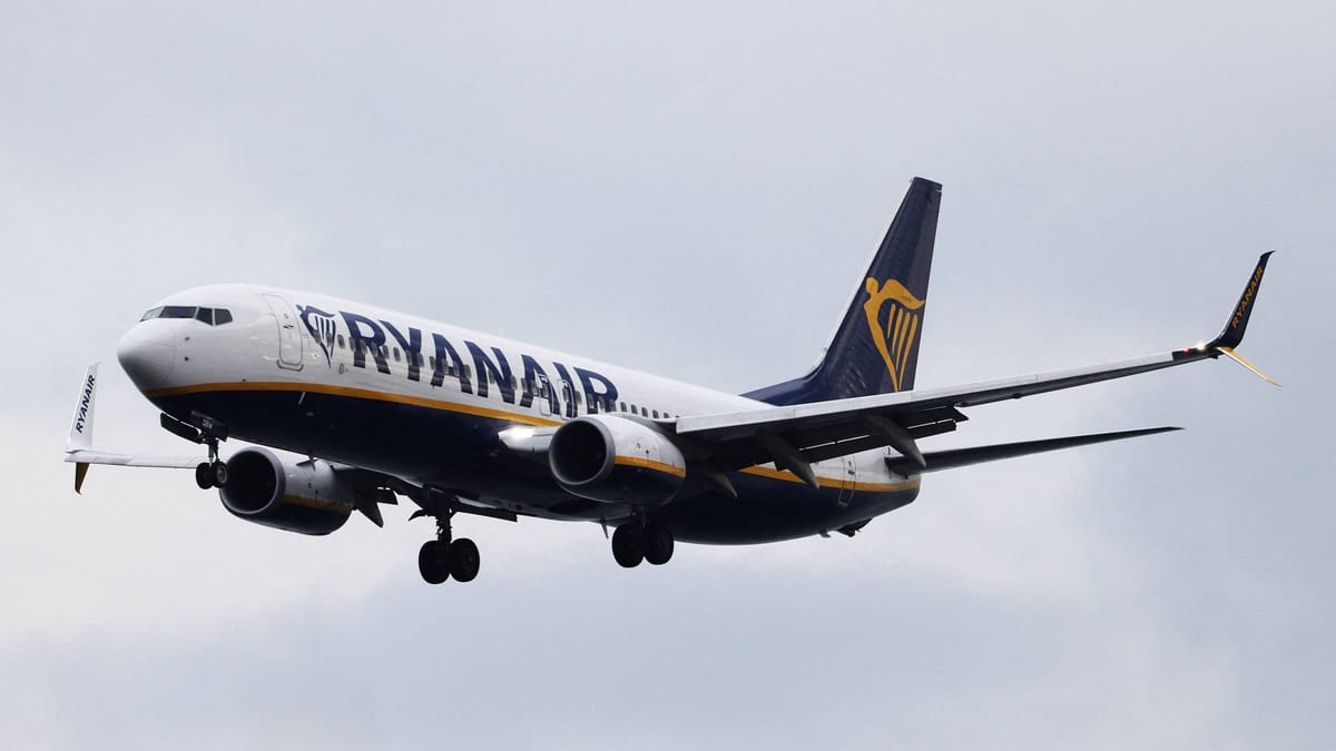 Nach Köln/Bonn: Ryanair-Boeing bricht Start ab – Pilot fliegt Schleifen