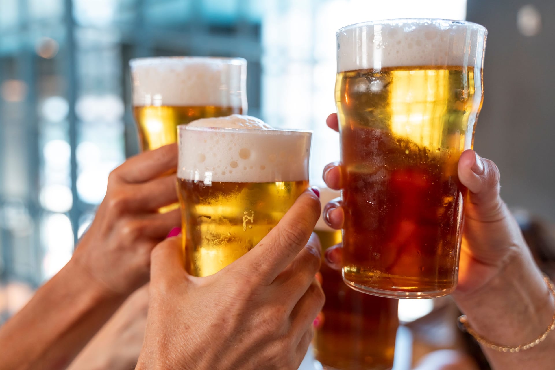 Frisch gezapft: Bei der Bierwahl kommt es nicht nur auf den Geschmack an.