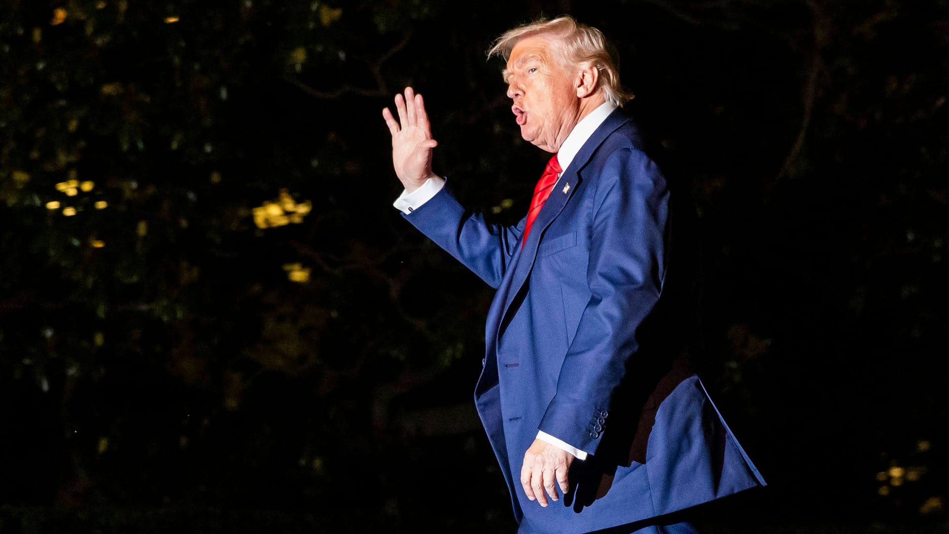 US-Präsident Donald Trump kommt am Weißen Haus an: Die Wirtschaftszahlen passen ihm nicht.