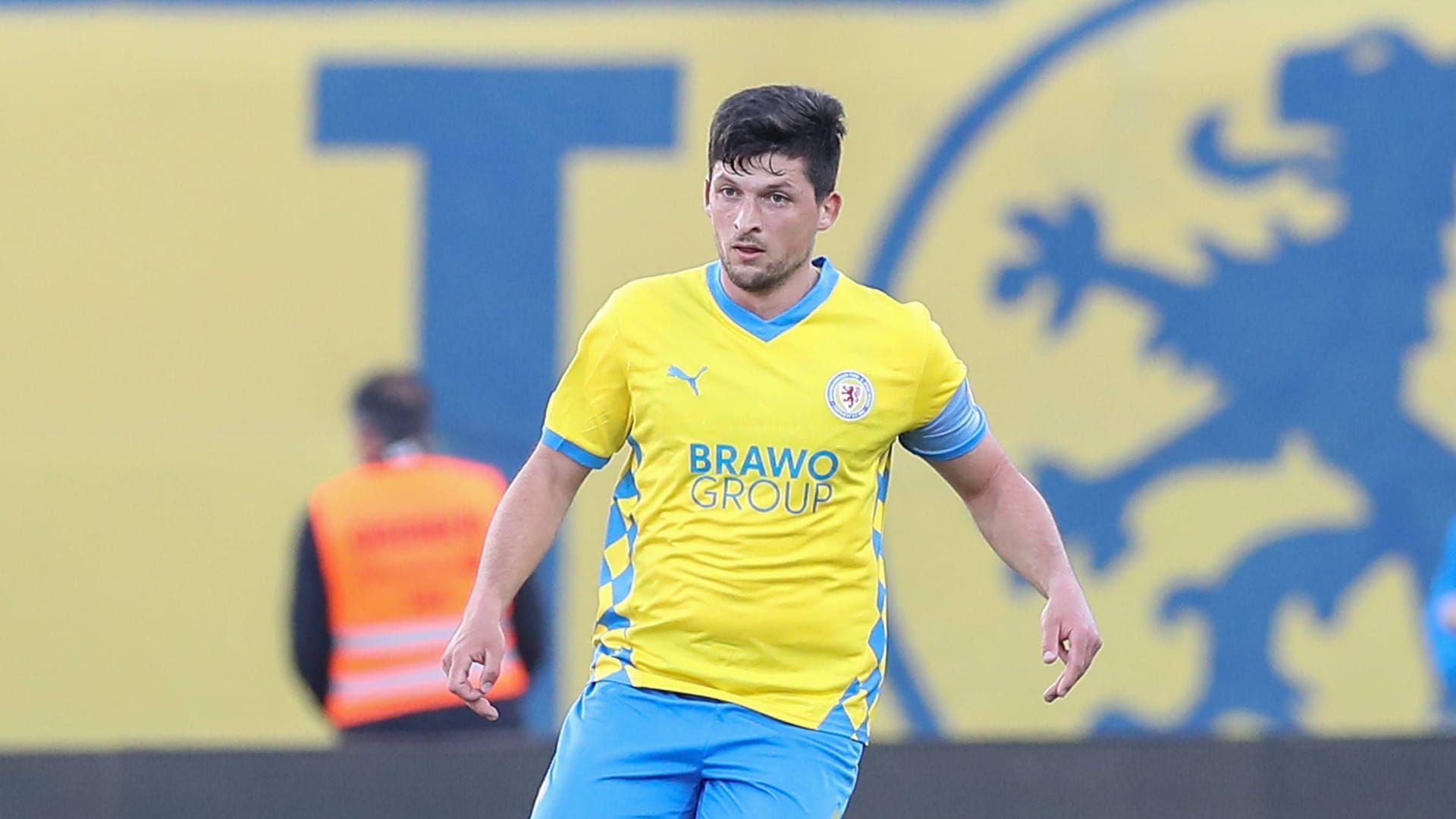 Hier noch im Trikot von Eintracht Braunschweig: Der Vertrag von Jannis Nikolaou war am Saisonende ausgelaufen. Hier noch im Trikot von Eintracht Braunschweig: Der Vertrag von Jannis Nikolaou war am Saisonende ausgelaufen.