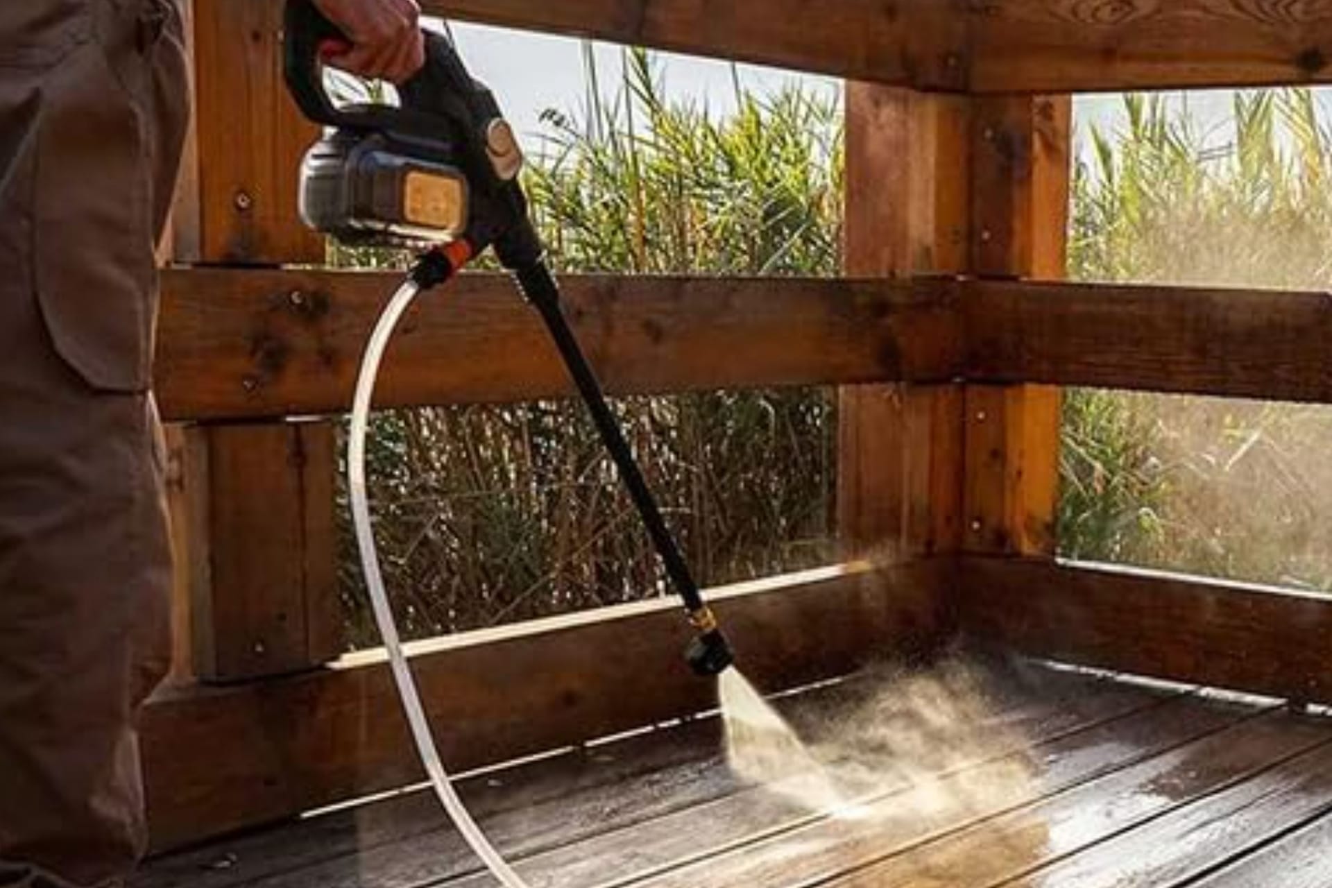 Fünf Sprüharten machen den Worx Akku-Hochdruckreiniger zum Allrounder für Garten, Haus und Freizeit.