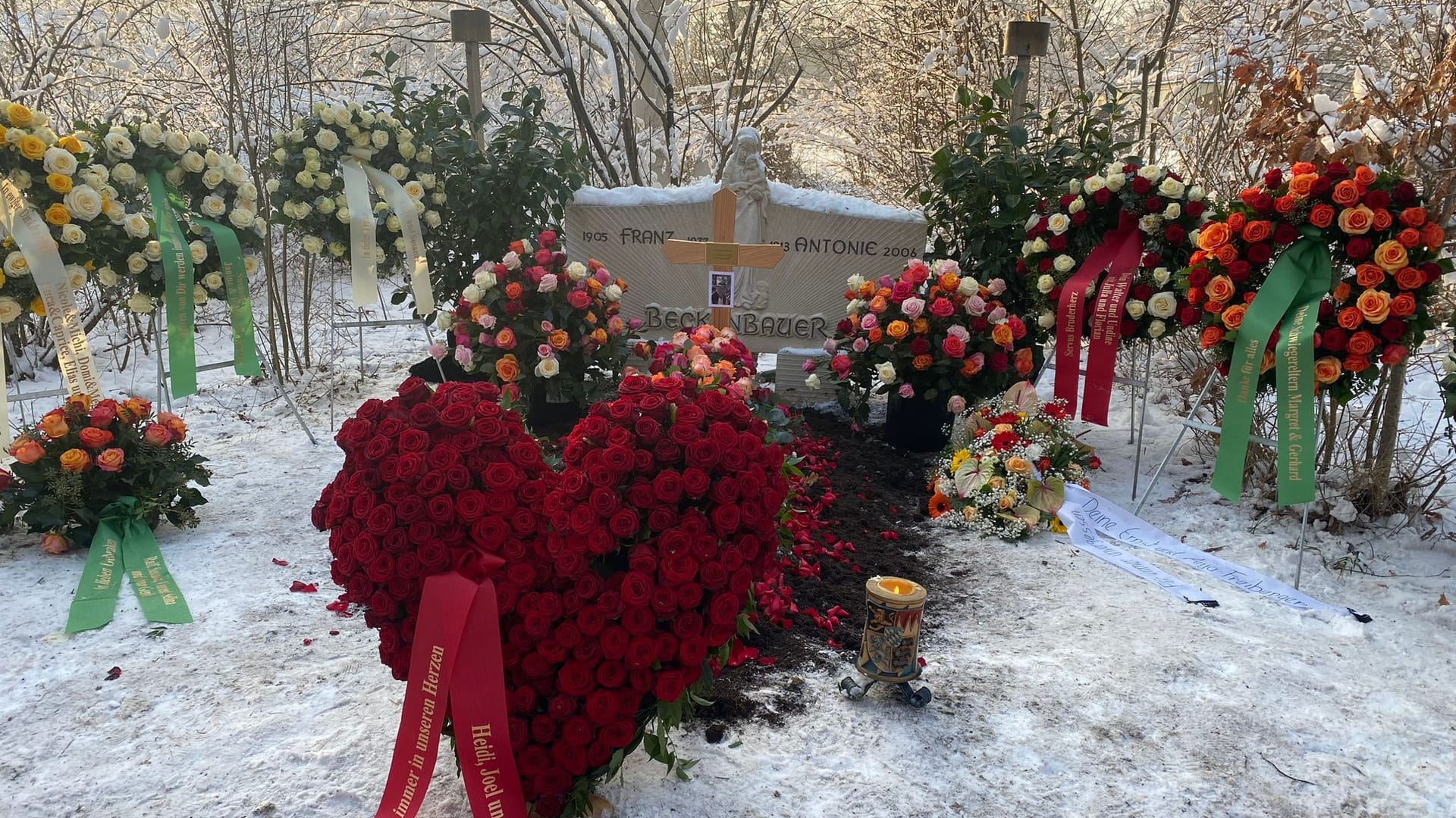 Zum Vergleich: So sah der Grabstein noch im Januar 2024 aus. Zum Vergleich: So sah der Grabstein noch im Januar 2024 aus.