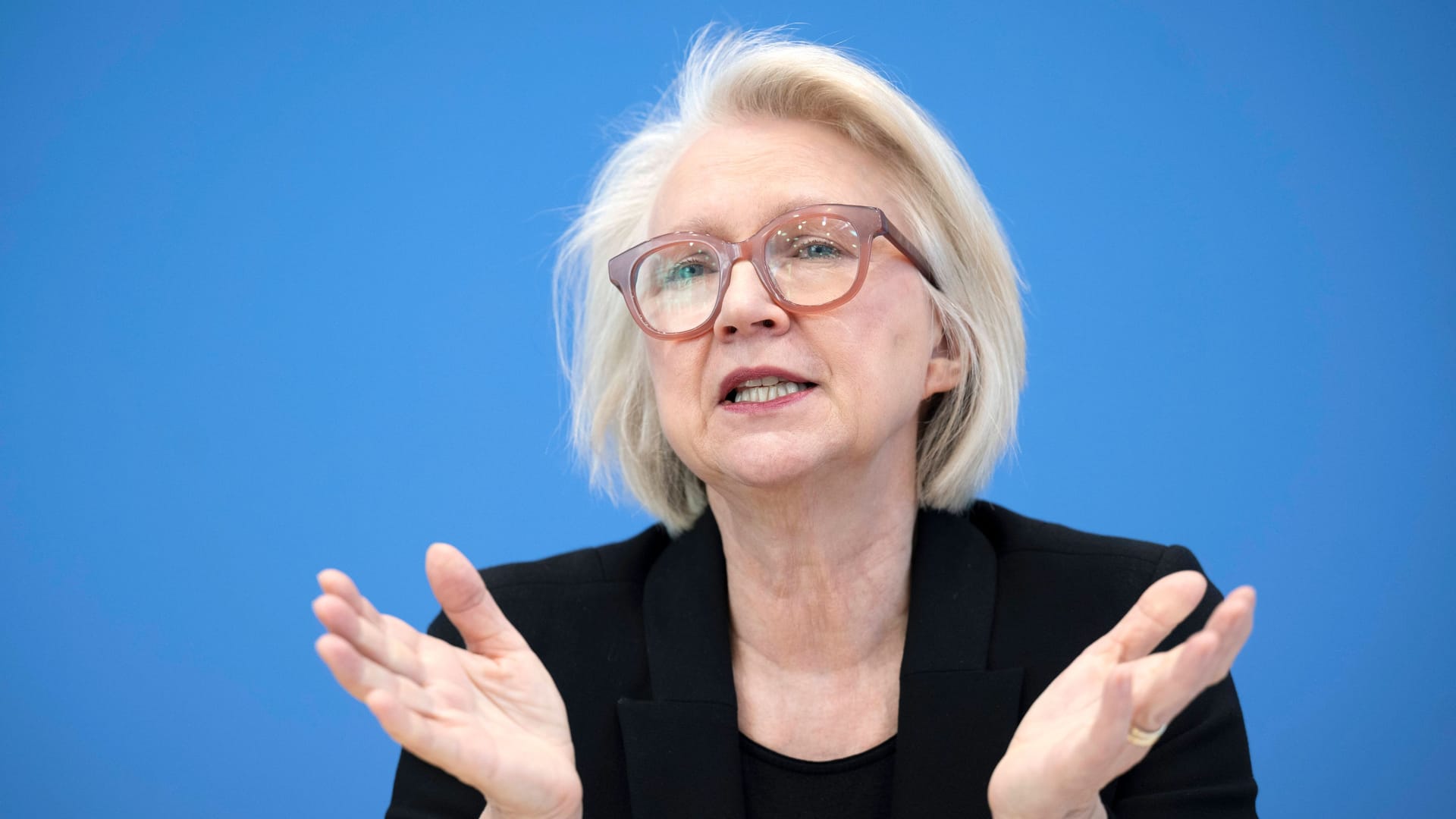 Monika Schnitzer: Die Top-Ökonomin mahnt, dass die Boomer-Generation die kommenden 20 Jahre zur Vorsorge nutzen sollte.