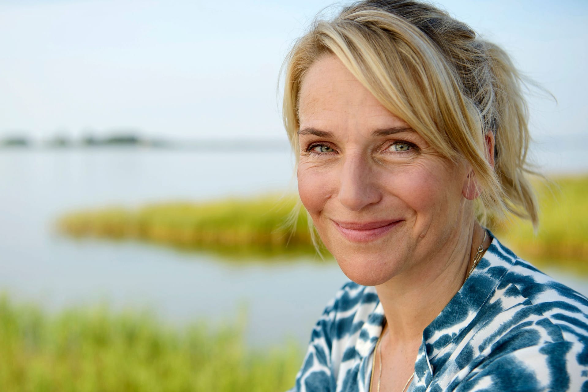 Tanja Wedhorn: Sie spielt die Inselärztin Nora Kaminski in "Praxis mit Meerblick".