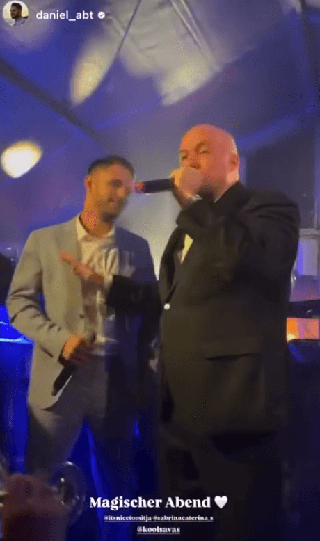Kool Savas rappte auf der Hochzeit von Moderator Mitja Lafere.