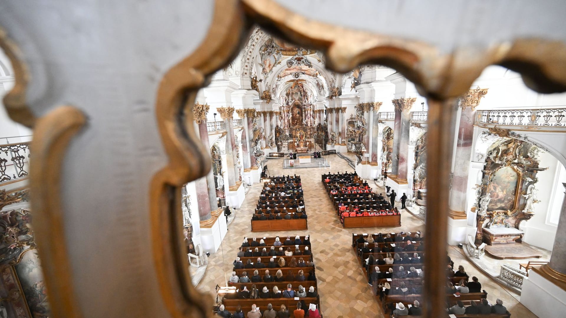 Trauergottesdienst für die Opfer des tödlichen Zugunglücks
