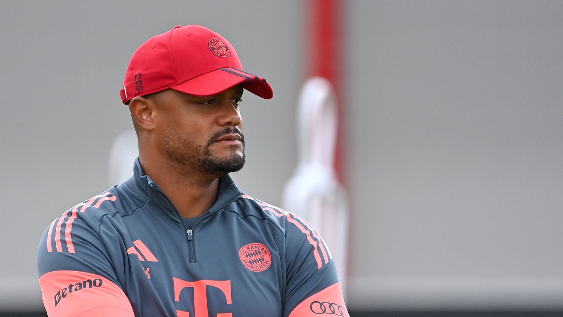 Vincent Kompany: Der Trainer des Deutschen Meisters startet mit seinem Team in die ersten Testspiele.